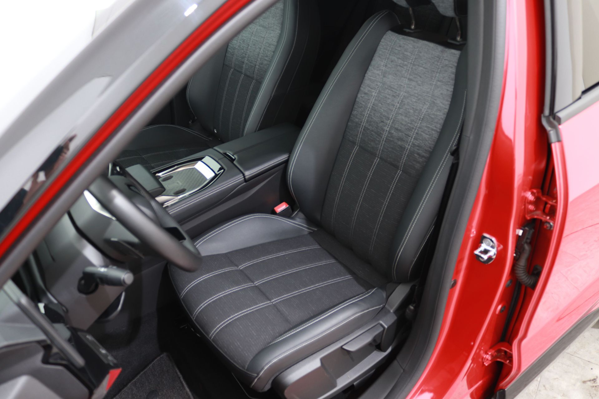 Renault Austral 1.2 E-TECH HYBRID 200PK TECHNO AUT. 42750537-3.jpg | Hvauto.nl