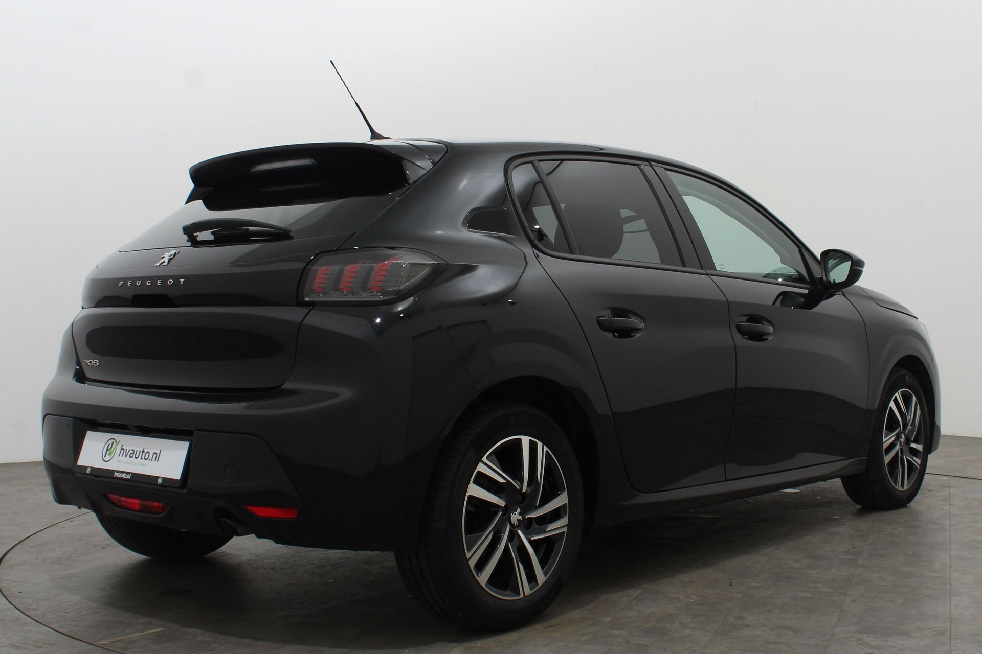 Peugeot 208 1.2 PURETECH 100PK ALLURE 44338911-3.jpg | Hvauto.nl