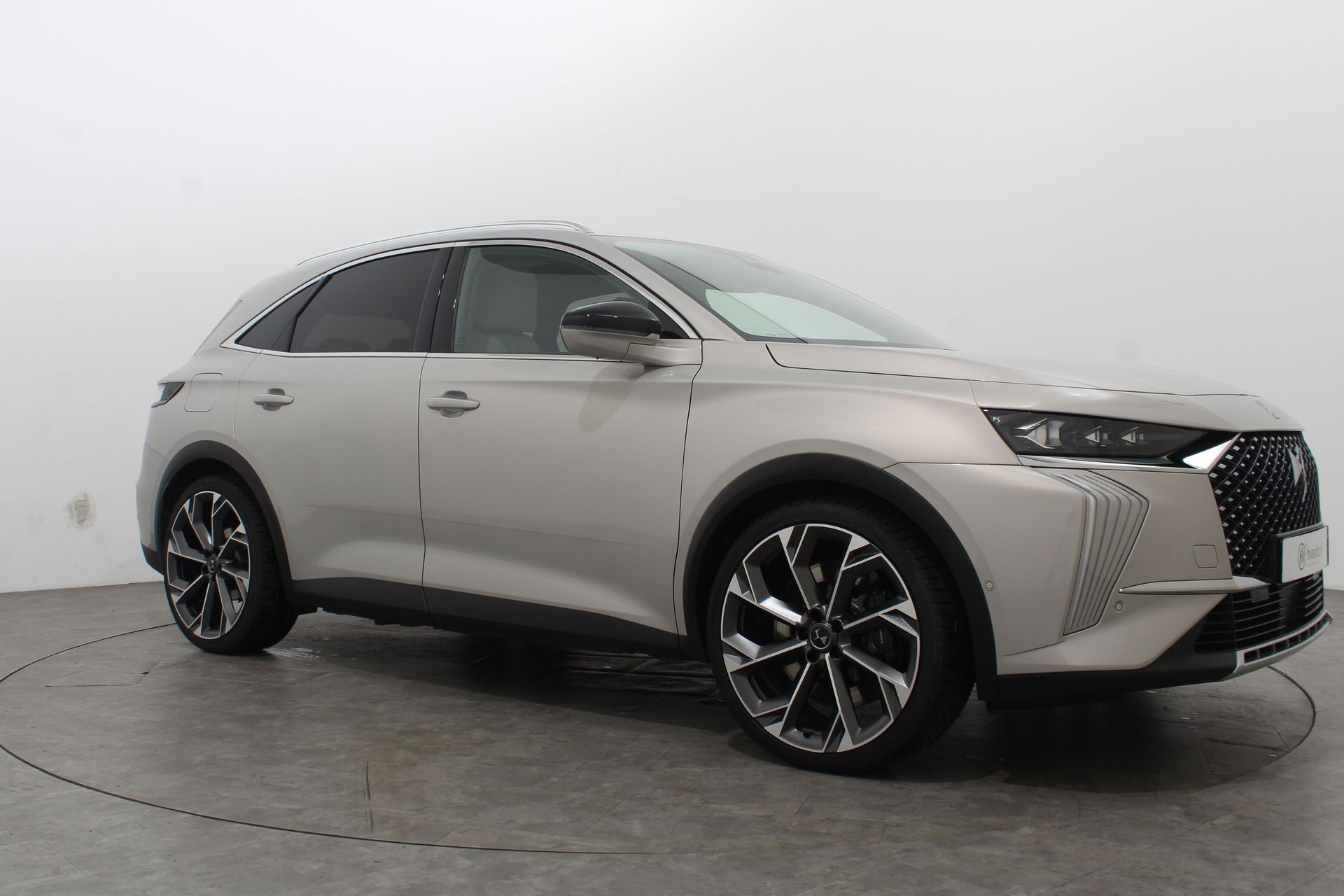 DS DS 7 E-TENSE 360 4X4 OPERA EAT8 45110620-4.jpg | Hvauto.nl