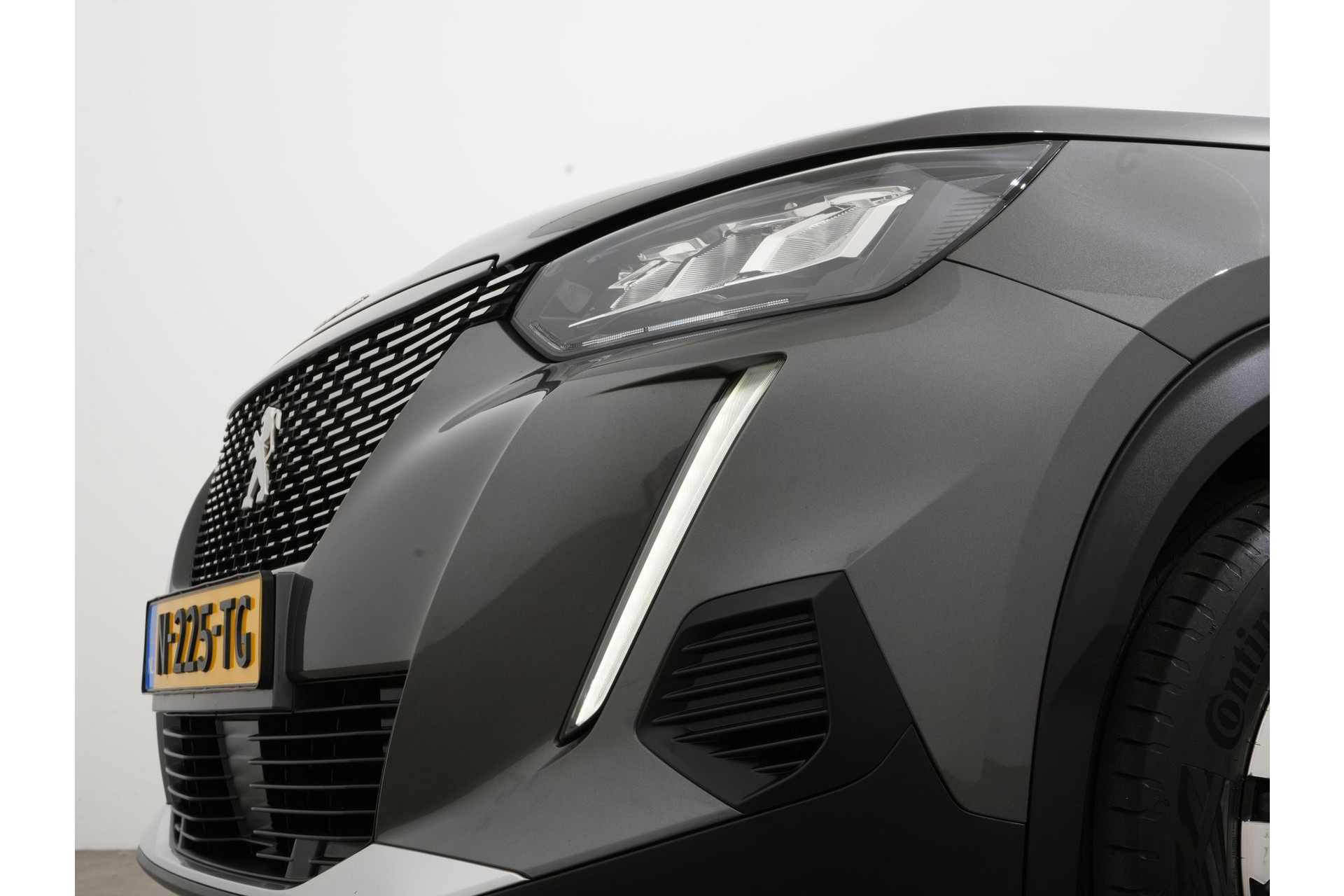 Peugeot 2008 1.2 PURETECH ALLURE PACK 130PK EAT8 46500939-17.jpg | Hvauto.nl