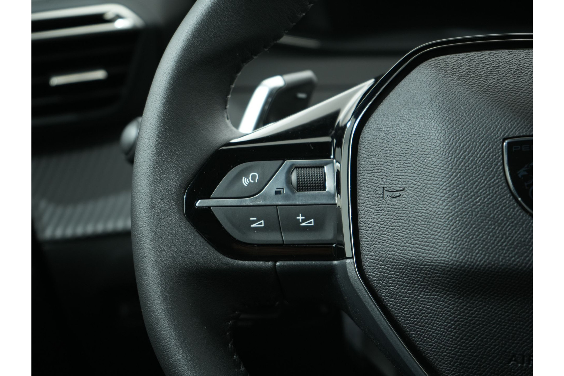 Peugeot 2008 1.2 PURETECH 130PK ALLURE EAT8 47175681-25.jpg | Hvauto.nl