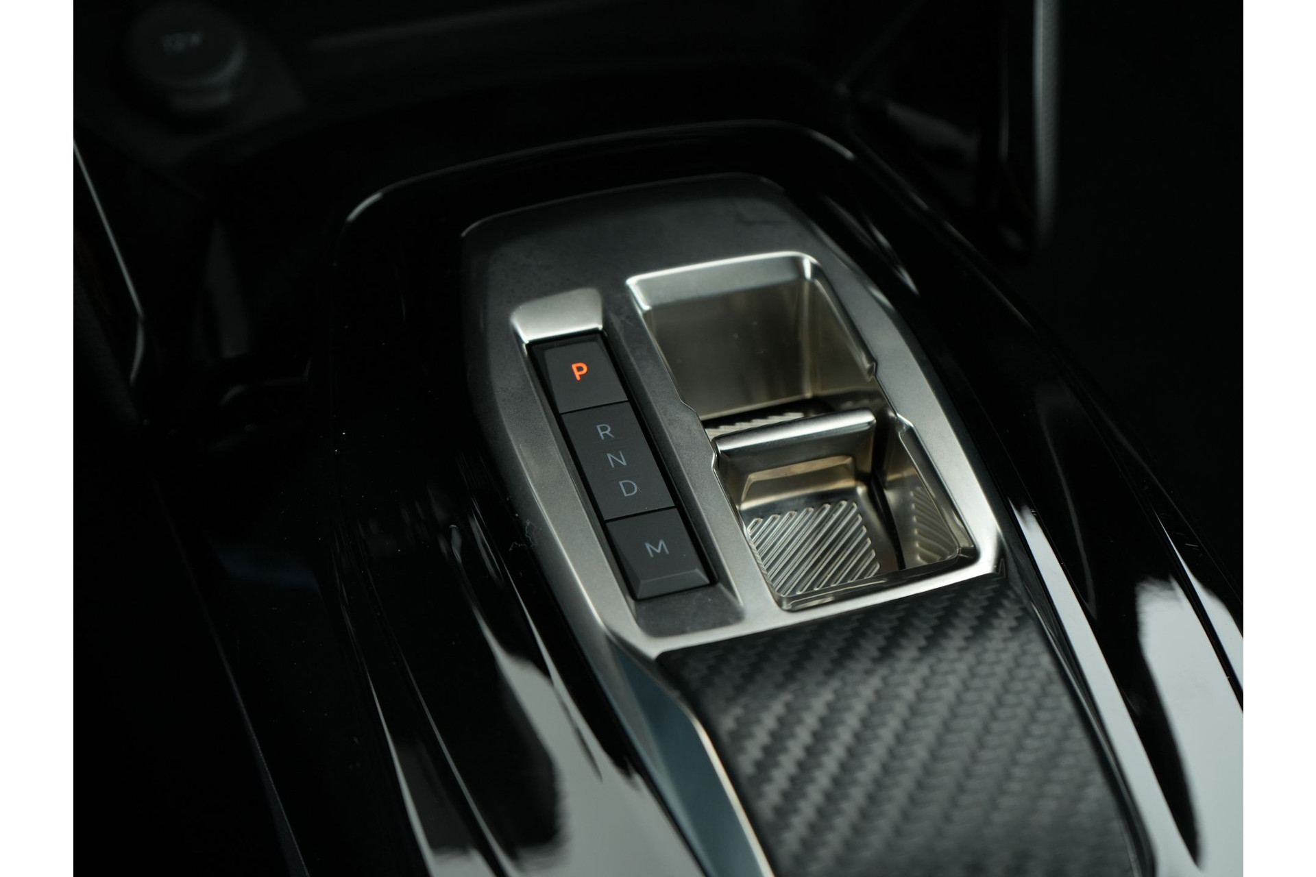 Peugeot 2008 1.2 PURETECH 130PK ALLURE EAT8 47175681-31.jpg | Hvauto.nl