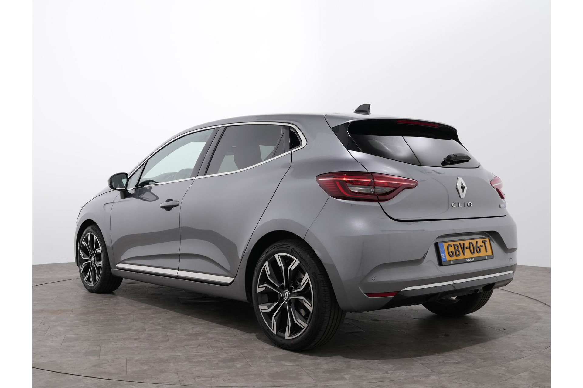 Renault Clio 1.6 E-TECH HYBRID 145PK TECHNO 47222410-2.jpg | Hvauto.nl