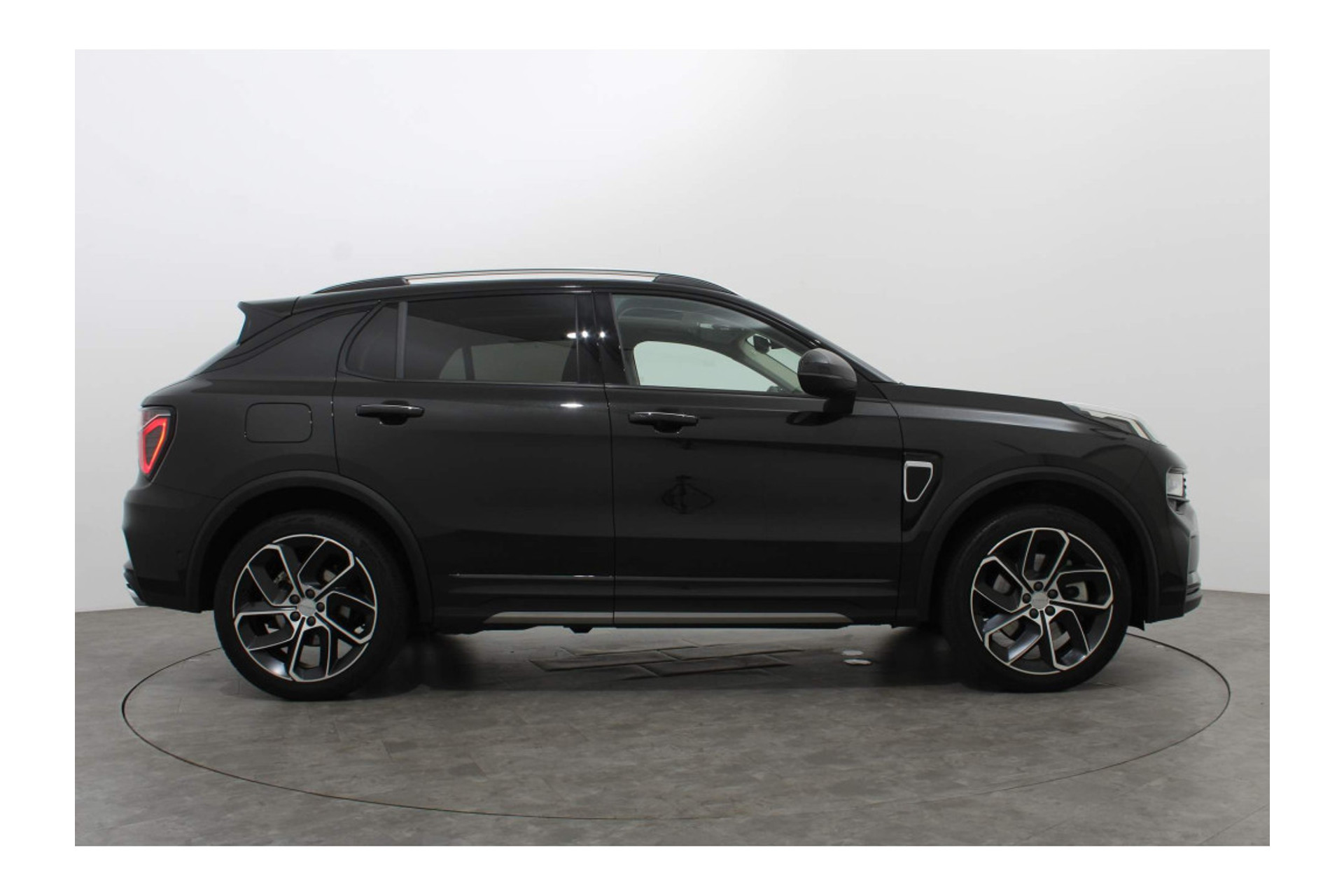 Lynk & Co 01 1.5 PHEV BLACK EDITION (MY 2024) 261PK AUT7 47350802-16.jpg | Hvauto.nl