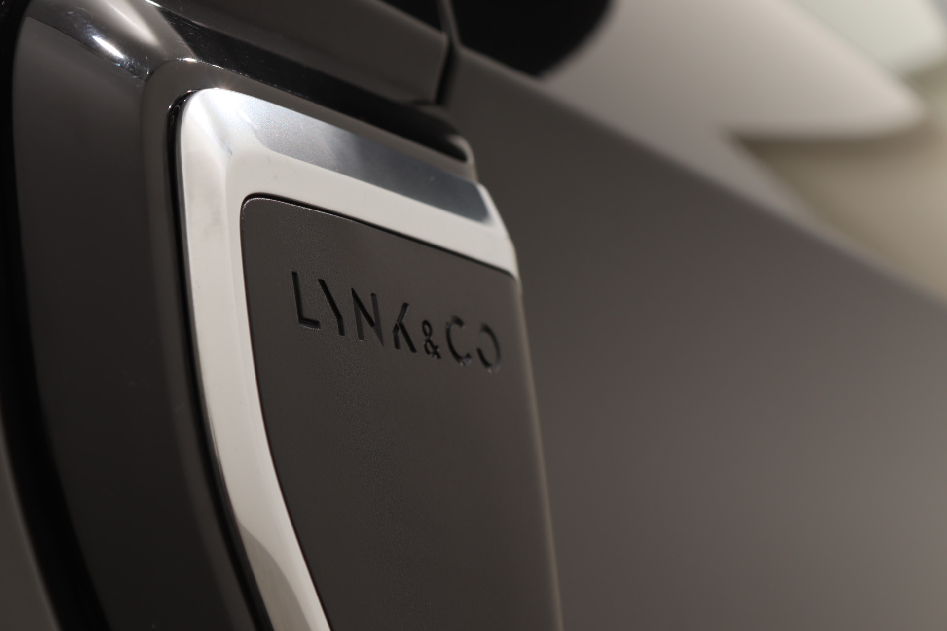 Lynk & Co 01 1.5 PHEV BLACK EDITION (MY 2024) 261PK AUT7 47350802-19.jpg | Hvauto.nl