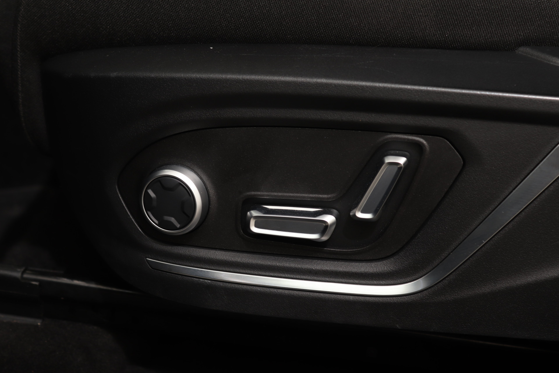 Lynk & Co 01 1.5 PHEV BLACK EDITION (MY 2024) 261PK AUT7 47350802-37.jpg | Hvauto.nl