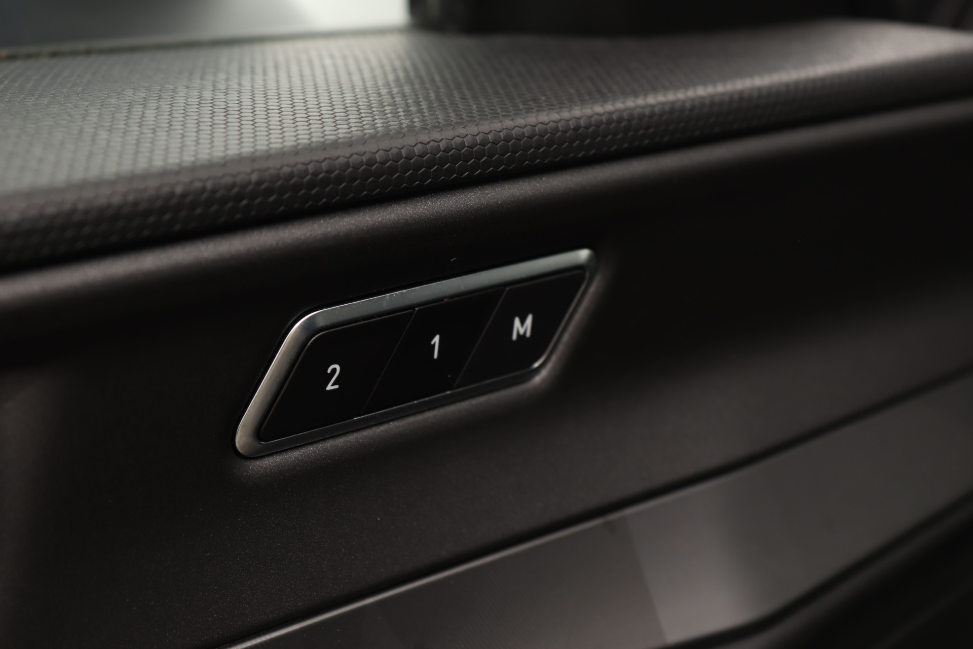 Lynk & Co 01 1.5 PHEV BLACK EDITION (MY 2024) 261PK AUT7 47350802-38.jpg | Hvauto.nl