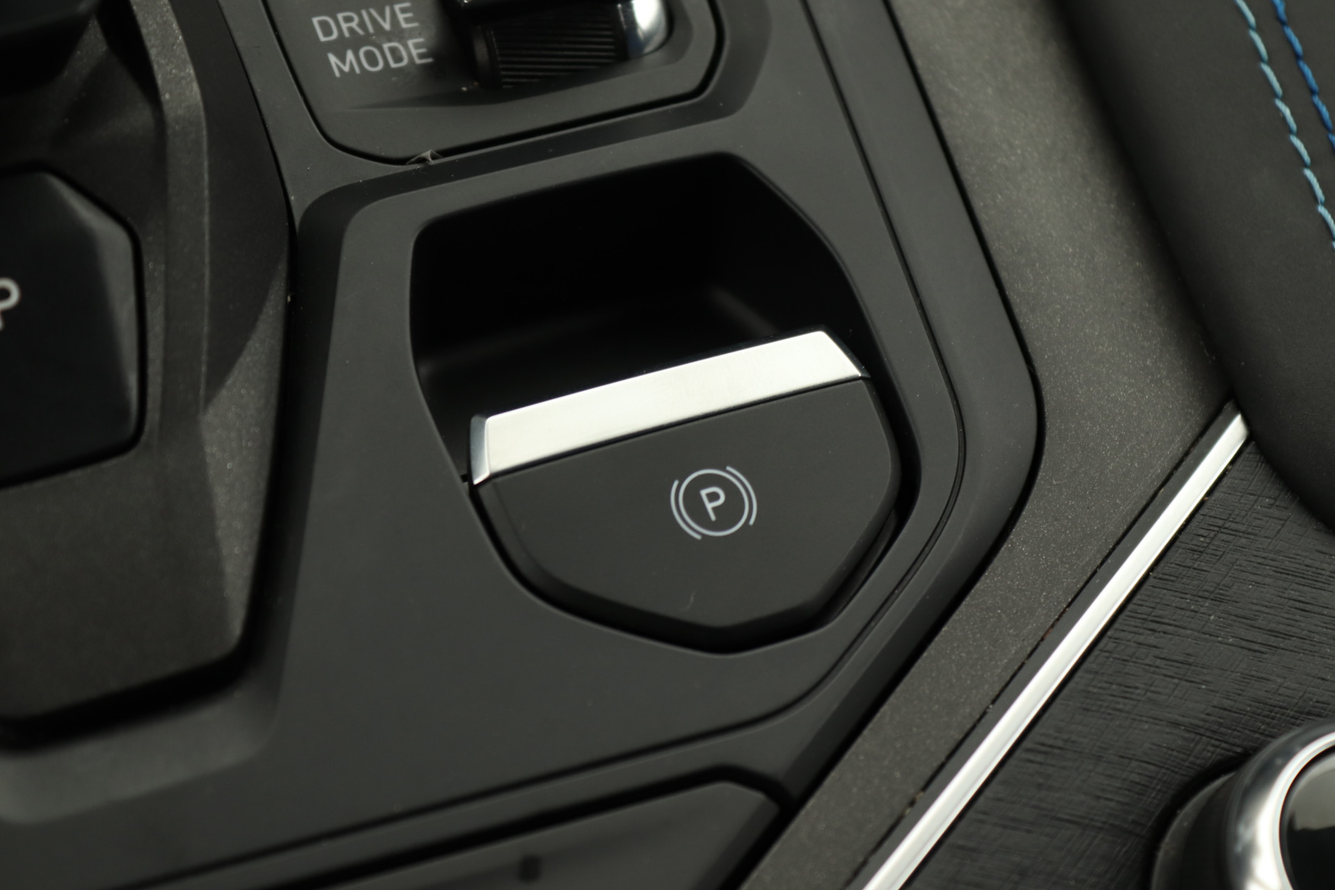 Lynk & Co 01 1.5 PHEV BLACK EDITION (MY 2024) 261PK AUT7 47350802-49.jpg | Hvauto.nl