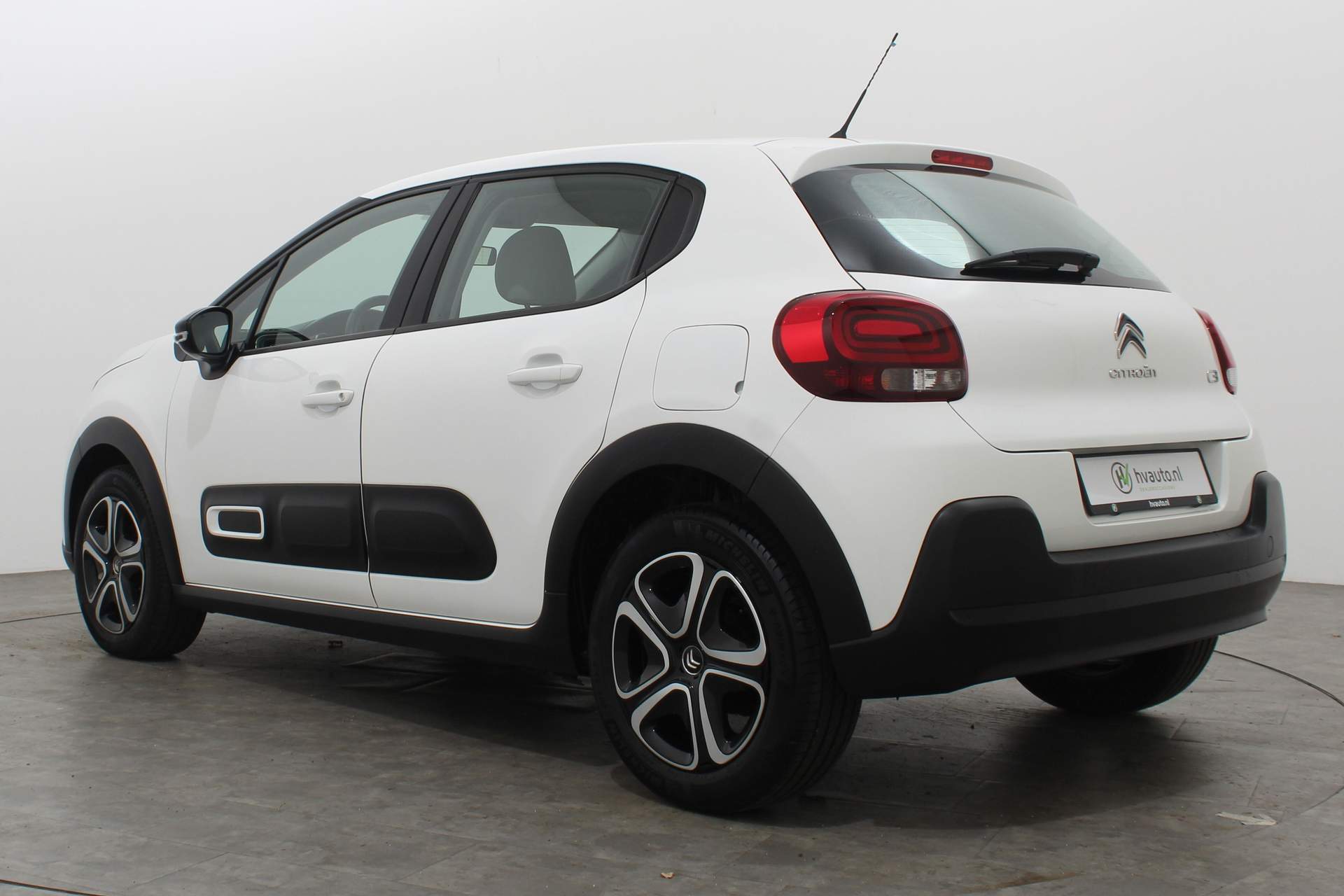 Citroën C3 1.2 PURETECH 82PK C-SERIES 47367865-2.jpg | Hvauto.nl