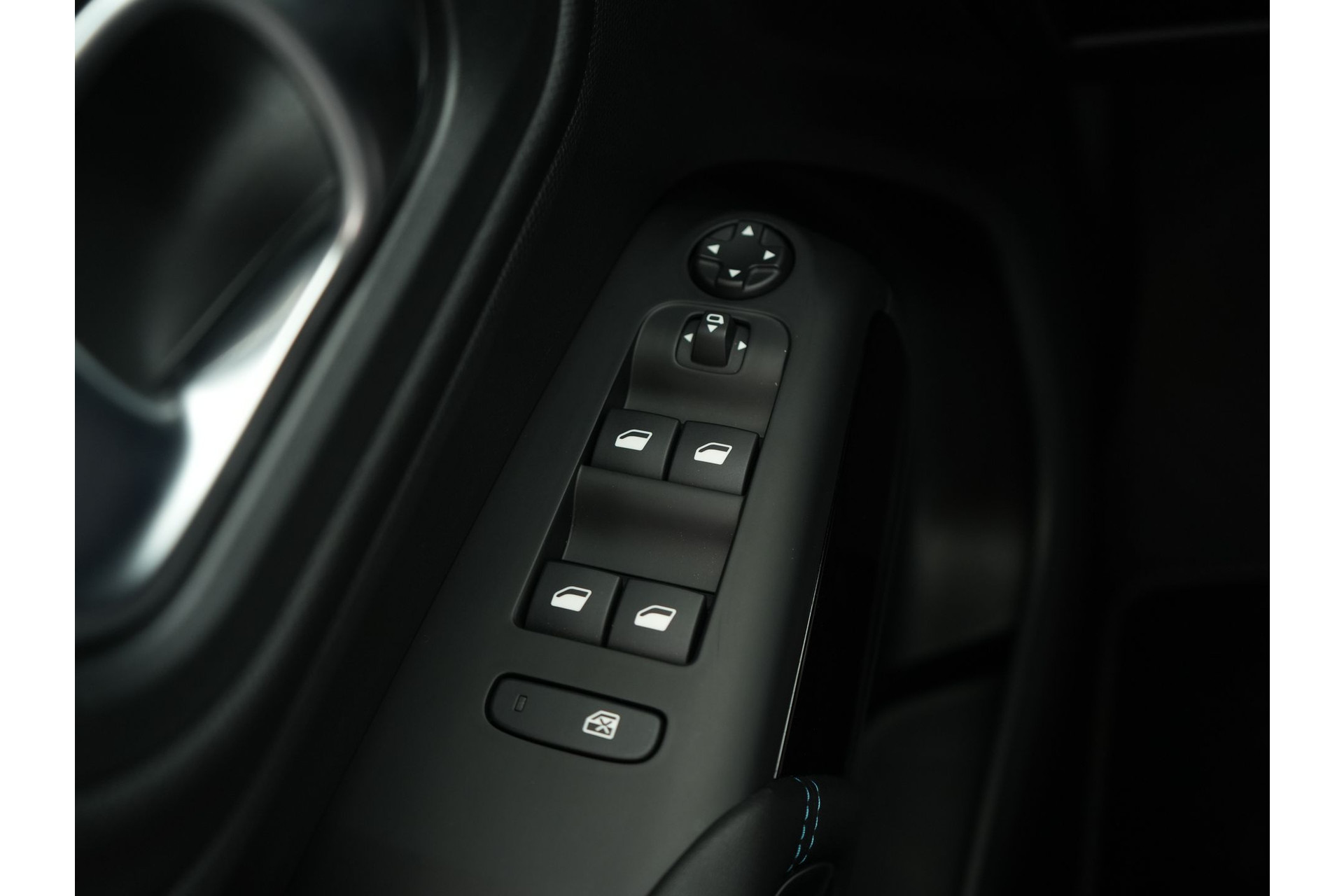 Citroën C5 Aircross 1.6 PLUG-IN HYBRID 225PK Ë-SERIES EAT8 47373997-36.jpg | Hvauto.nl