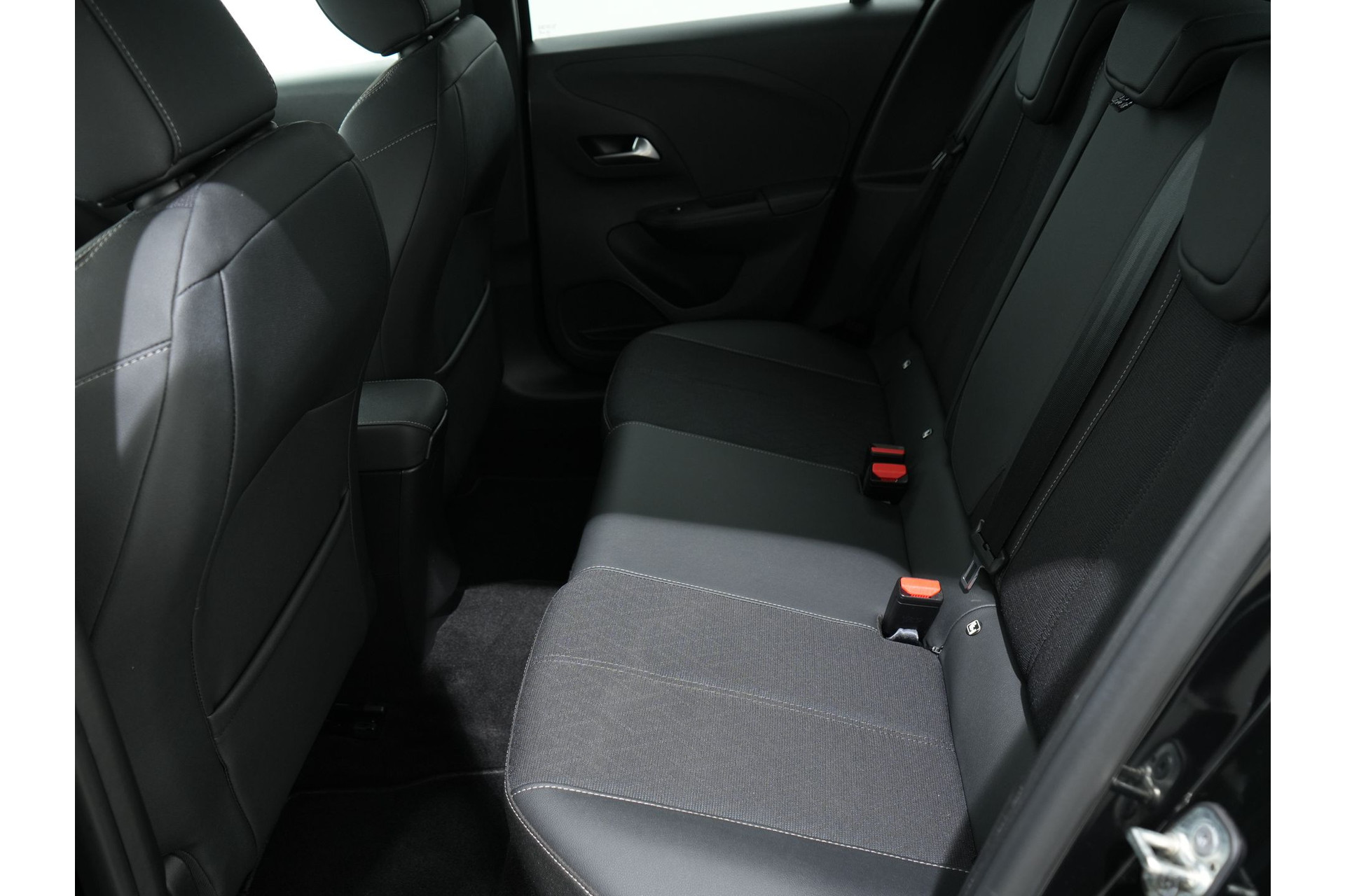 Opel Corsa-e LEVEL 3 50 KWH 3-FASE 47485302-37.jpg | Hvauto.nl