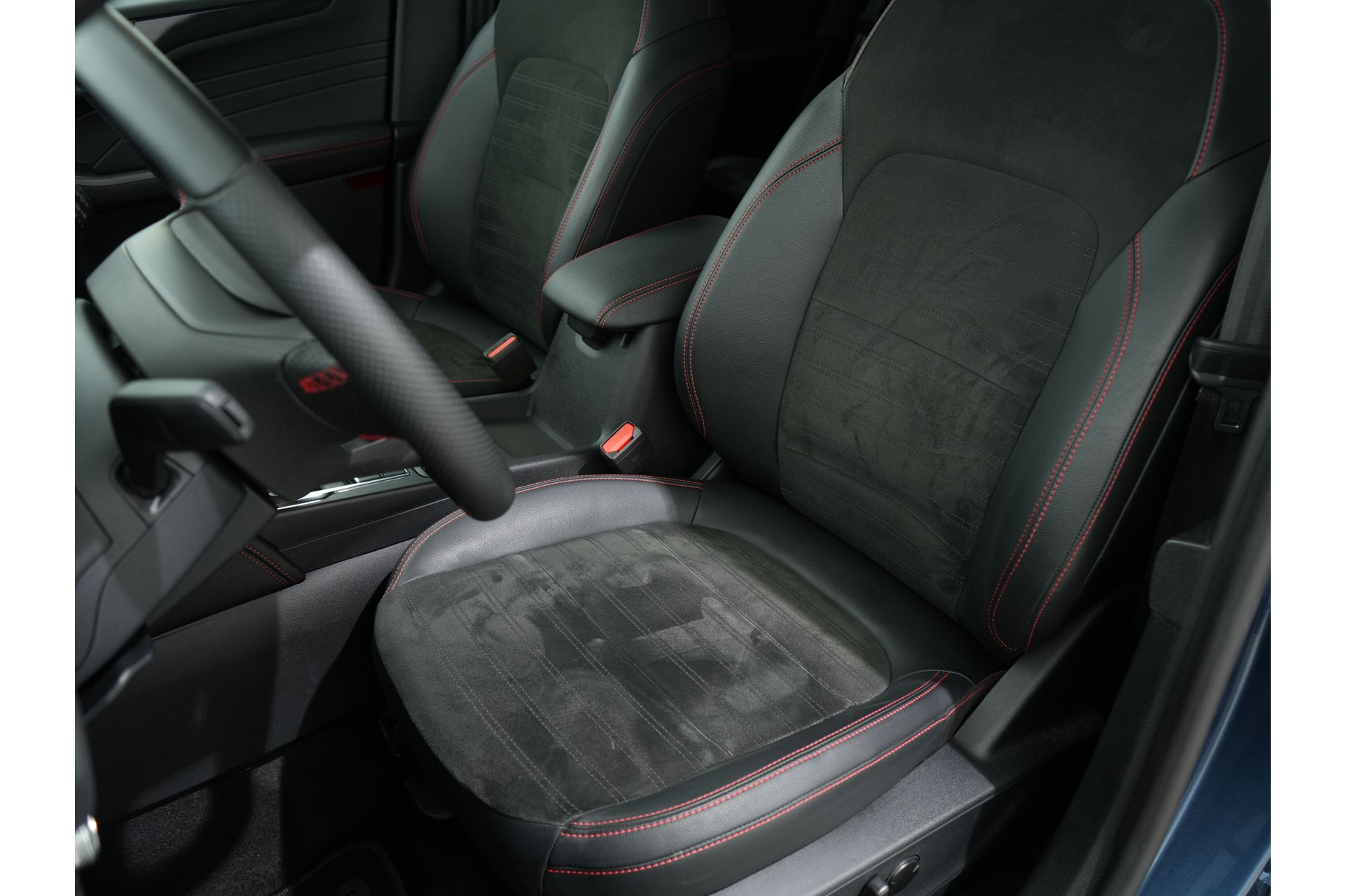 Ford Kuga 2.5 PHEV 225PK ST-LINE X AUT. 47509243-3.jpg | Hvauto.nl