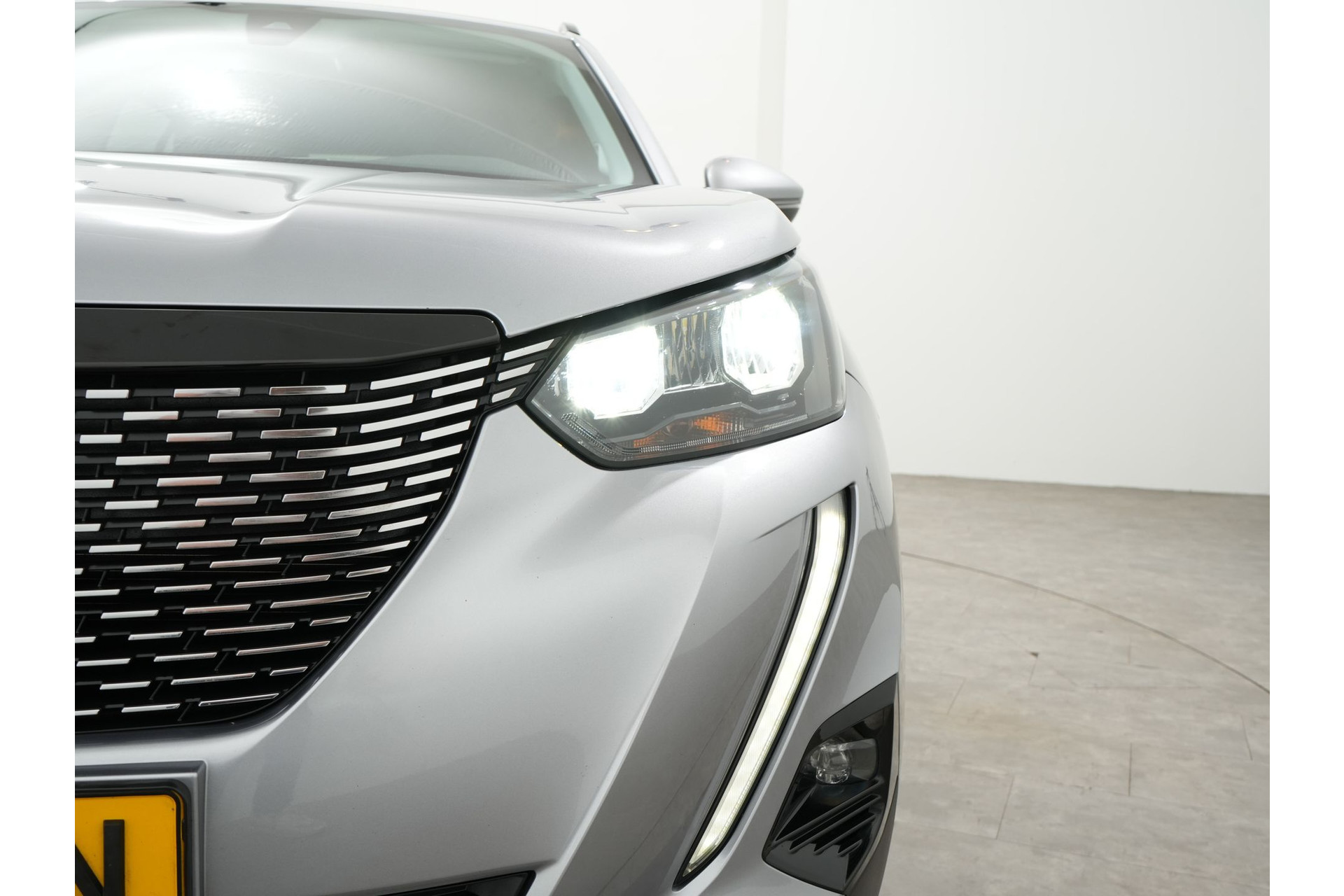 Peugeot 2008 1.2 PURETECH 130PK ALLURE PACK 47595347-21.jpg | Hvauto.nl