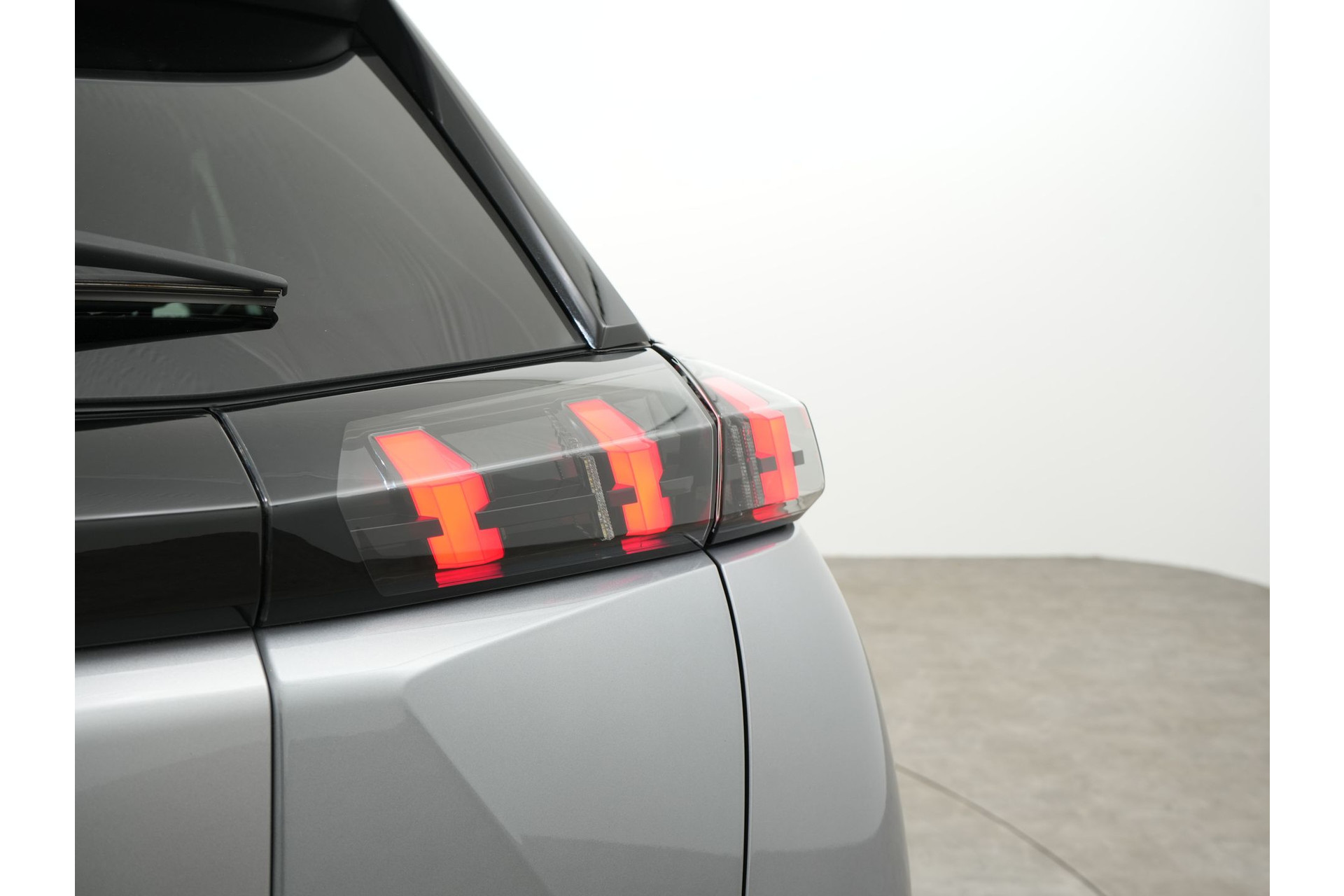 Peugeot 2008 1.2 PURETECH 130PK ALLURE PACK 47595347-26.jpg | Hvauto.nl