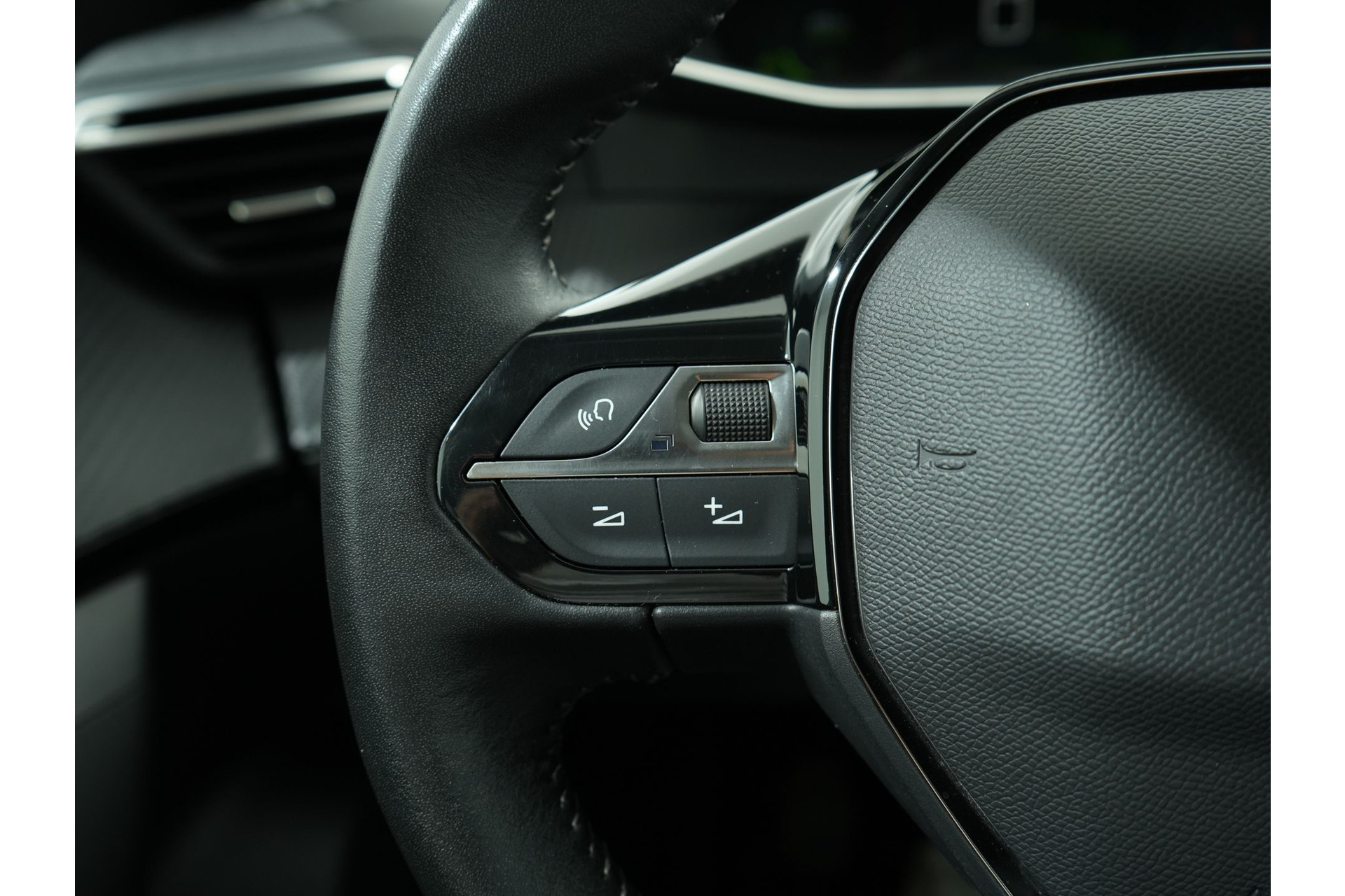 Peugeot 2008 1.2 PURETECH 130PK ALLURE PACK 47595347-34.jpg | Hvauto.nl