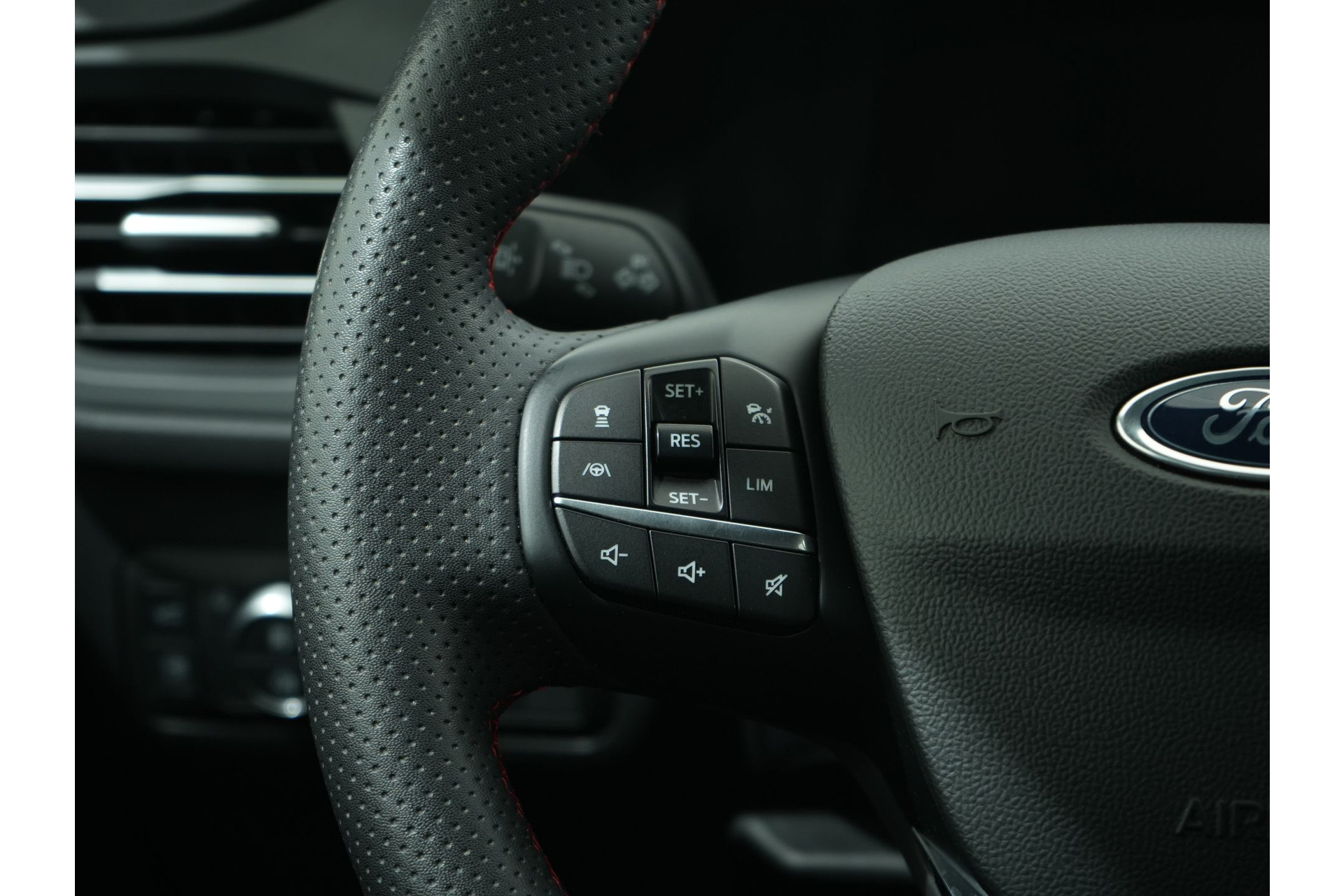 Ford Kuga 2.5 PHEV 225PK ST LINE X CVT 47866902-29.jpg | Hvauto.nl