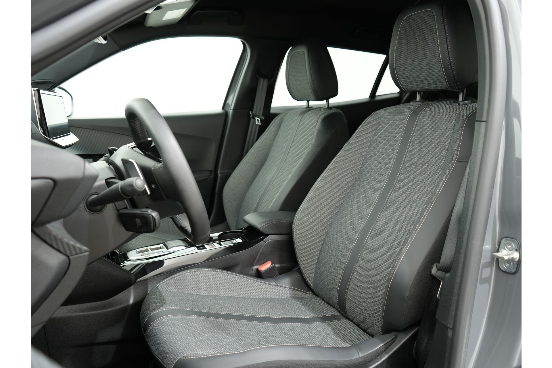 Peugeot 2008 1.2 PURETECH 130PK ALLURE EAT8 47924992-3.jpg | Hvauto.nl
