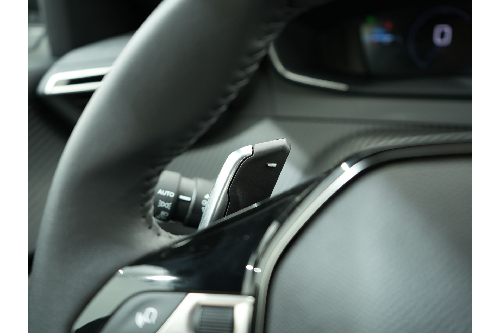 Peugeot 2008 1.2 PURETECH 130PK ALLURE EAT8 47924992-40.jpg | Hvauto.nl