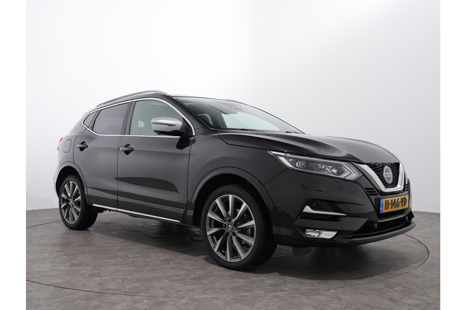 Nissan QASHQAI 1.3 DIG-T 160PK TEKNA + DYNAMIC 48462817-16.jpg | Hvauto.nl