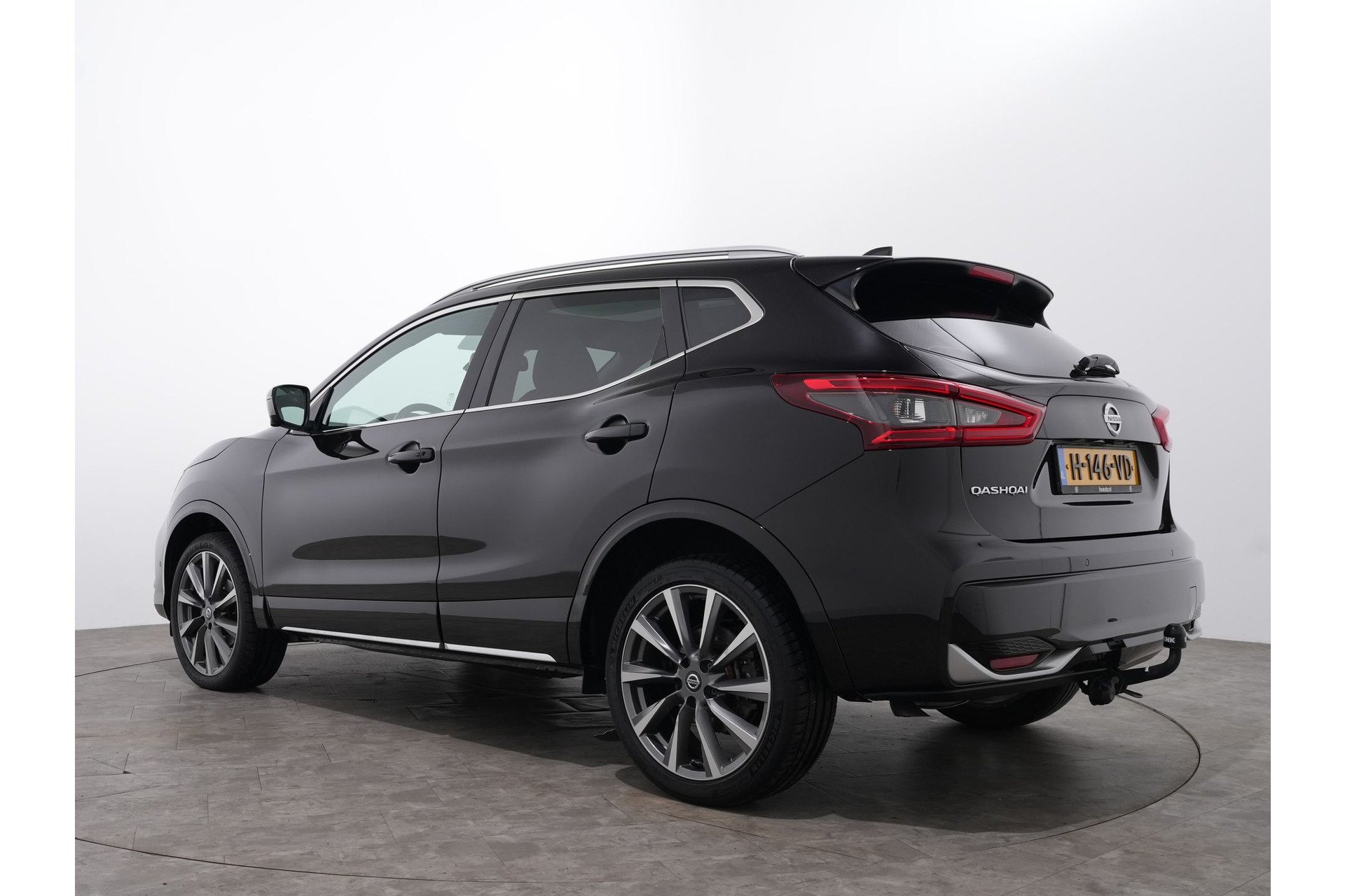 Nissan QASHQAI 1.3 DIG-T 160PK TEKNA + DYNAMIC 48462817-2.jpg | Hvauto.nl