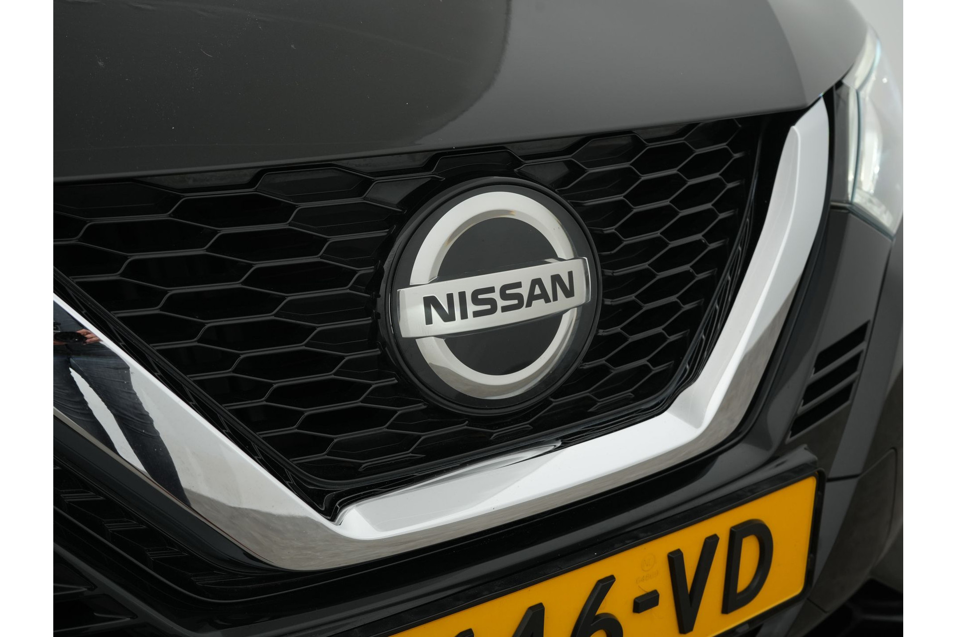 Nissan QASHQAI 1.3 DIG-T 160PK TEKNA + DYNAMIC 48462817-22.jpg | Hvauto.nl