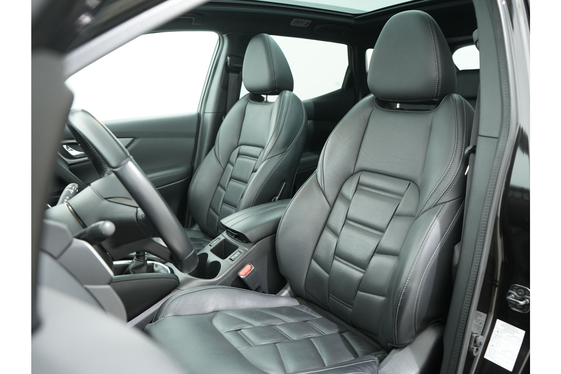 Nissan QASHQAI 1.3 DIG-T 160PK TEKNA + DYNAMIC 48462817-3.jpg | Hvauto.nl