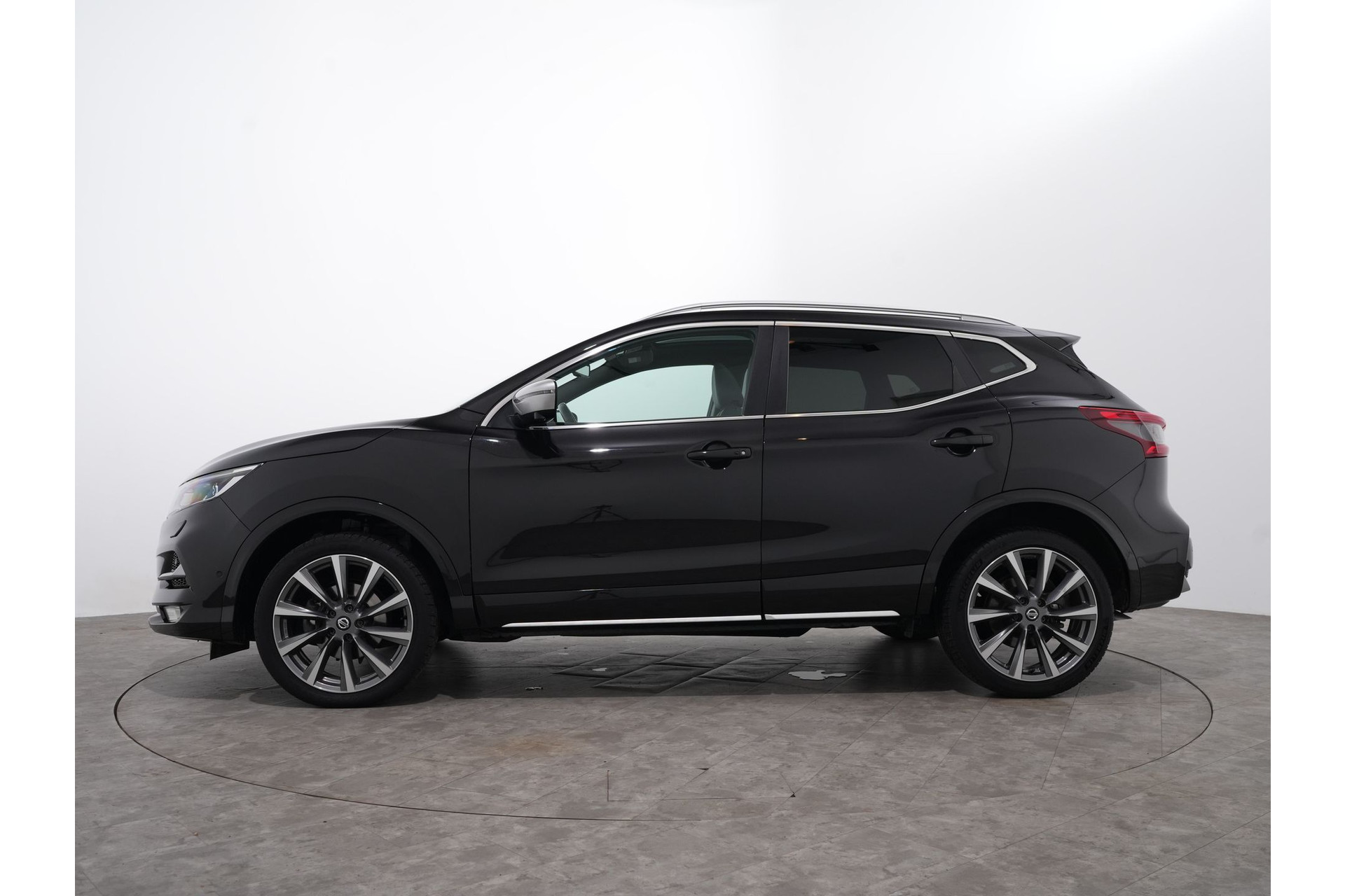 Nissan QASHQAI 1.3 DIG-T 160PK TEKNA + DYNAMIC 48462817-5.jpg | Hvauto.nl