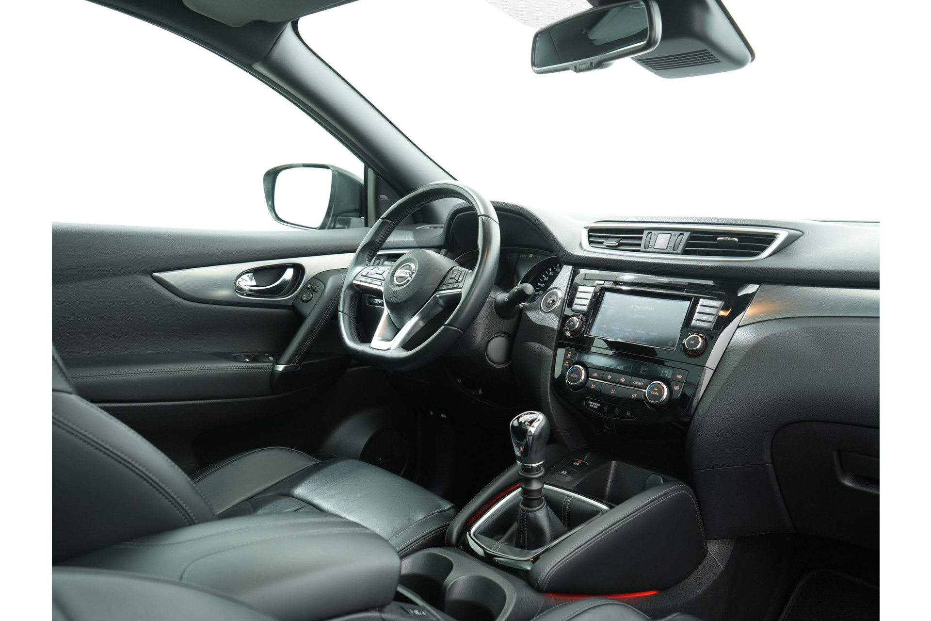 Nissan QASHQAI 1.3 DIG-T 160PK TEKNA + DYNAMIC 48462817-58.jpg | Hvauto.nl