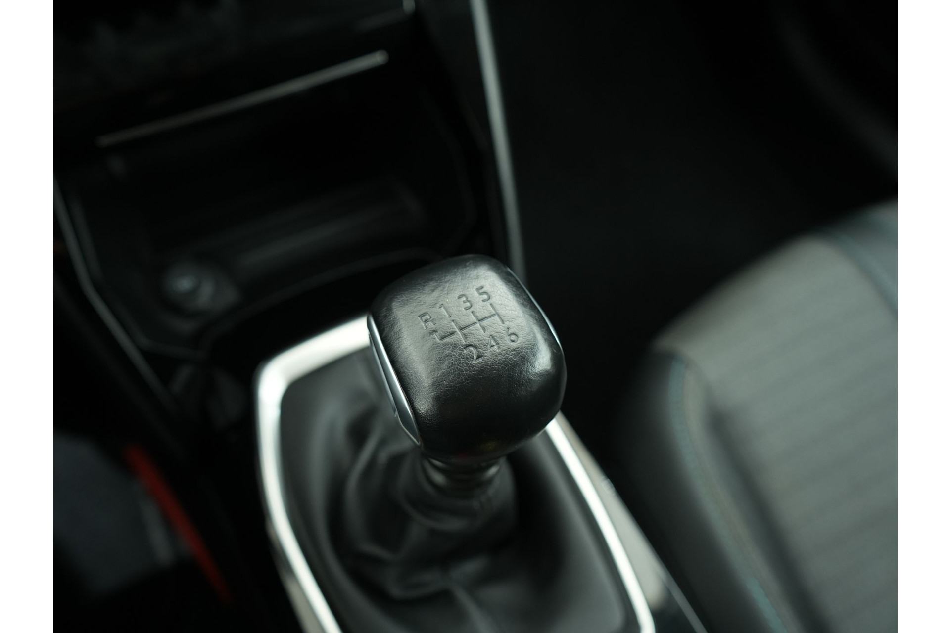 Peugeot 208 1.2 PURETECH 100PK ALLURE PACK 48606679-36.jpg | Hvauto.nl