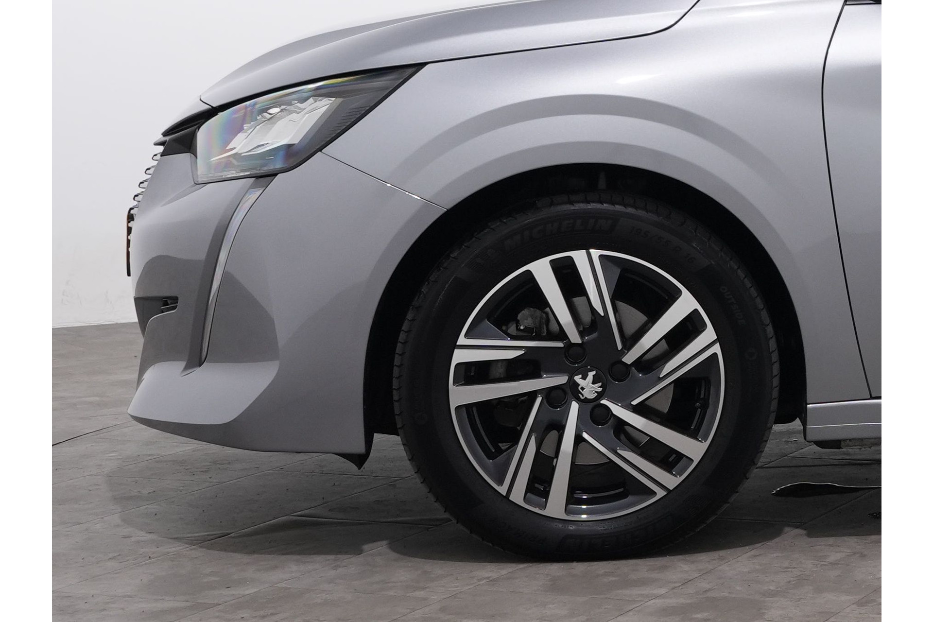 Peugeot 208 1.2 PURETECH 100PK ALLURE PACK 48606679-9.jpg | Hvauto.nl