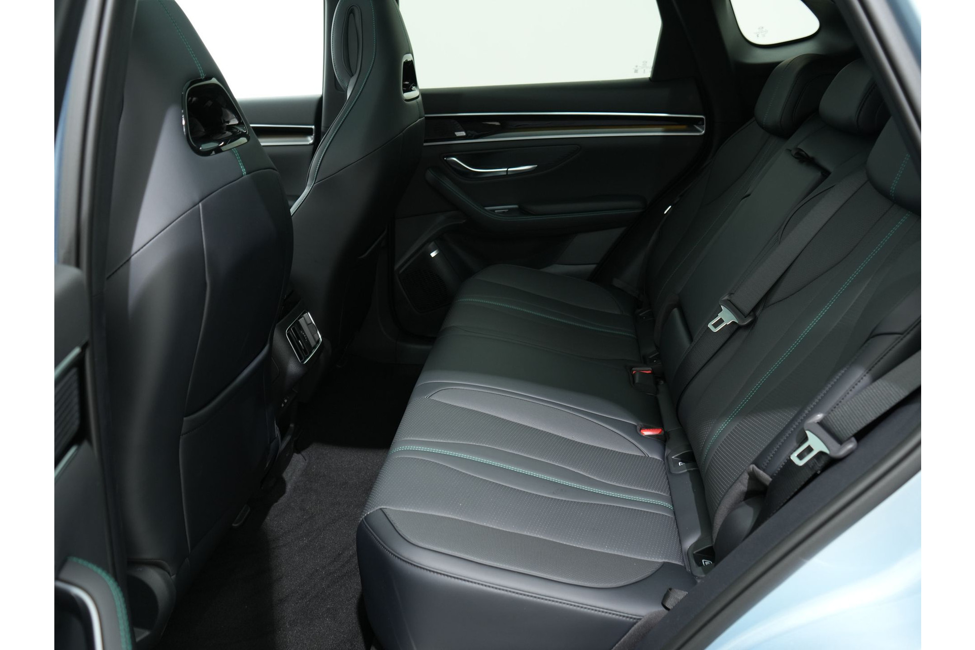 BYD SEAL U 1.5 DM-I 218PK PHEV FWD BOOST 48707249-41.jpg | Hvauto.nl