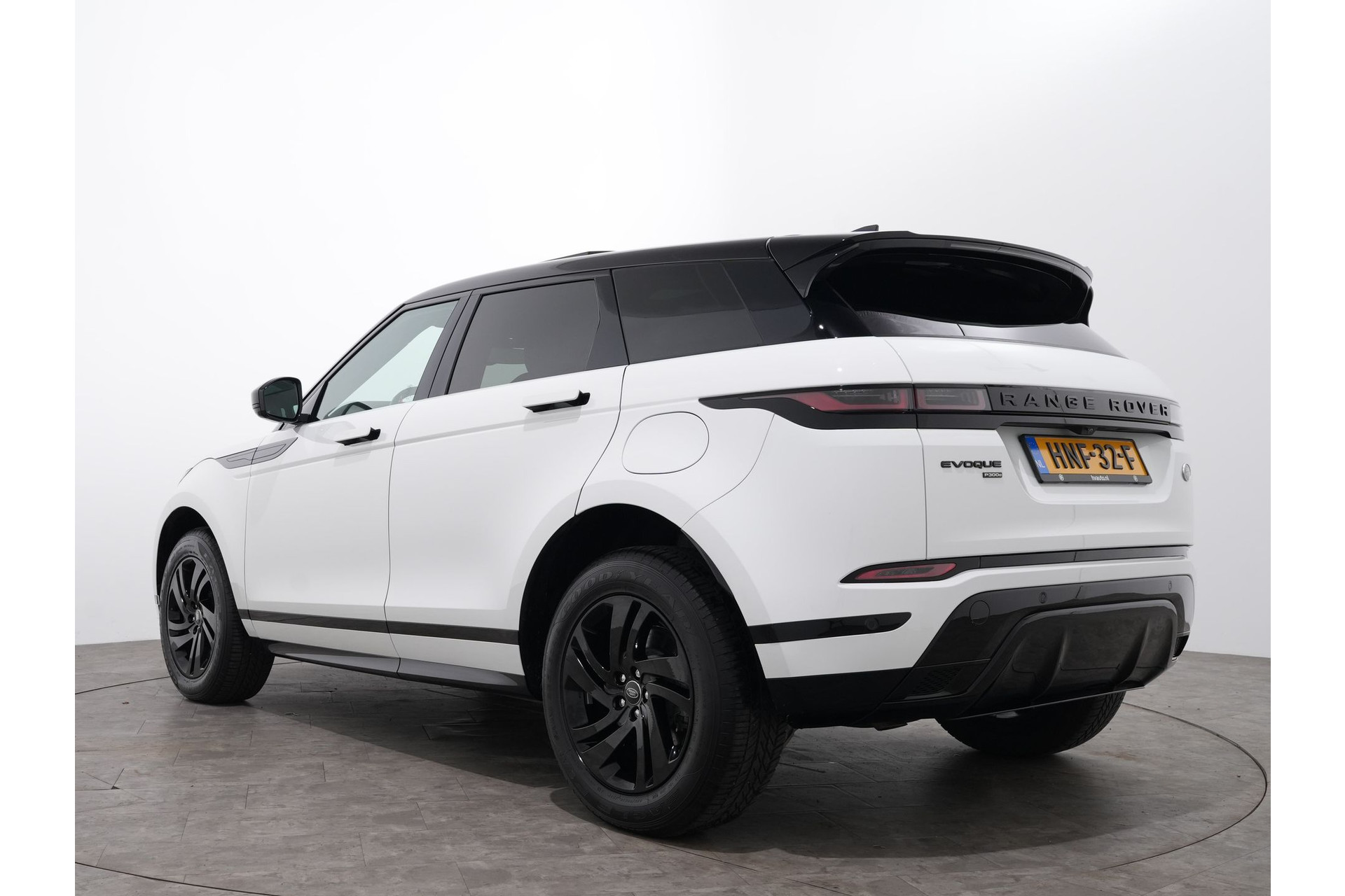 Land Rover Range Rover Evoque 1.5 P300e AWD R-DYNAMIC SE 48973369-2.jpg | Hvauto.nl