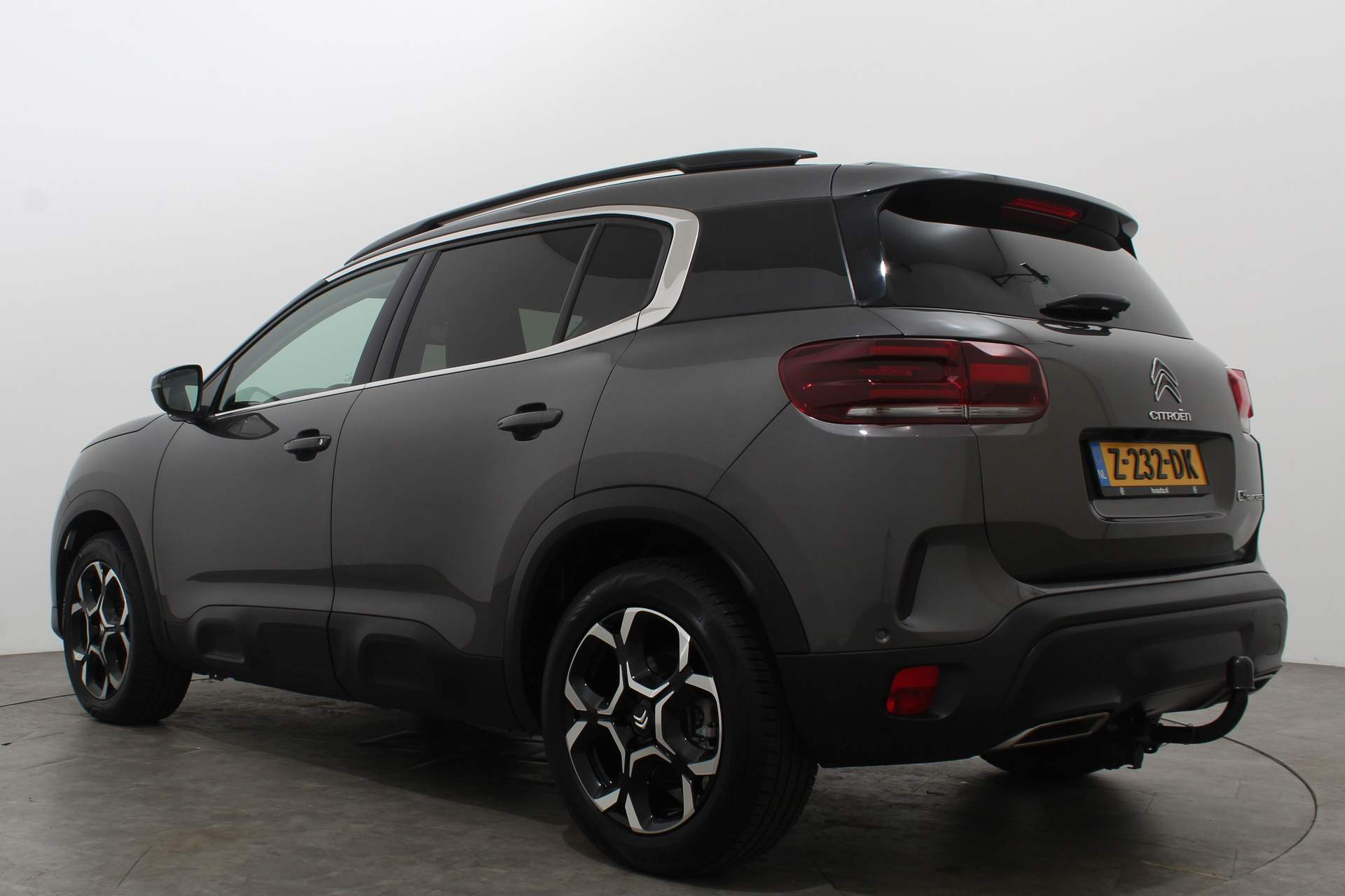 Citroën C5 Aircross 1.2 PURETECH 130PK PLUS 49135173-2.jpg | Hvauto.nl