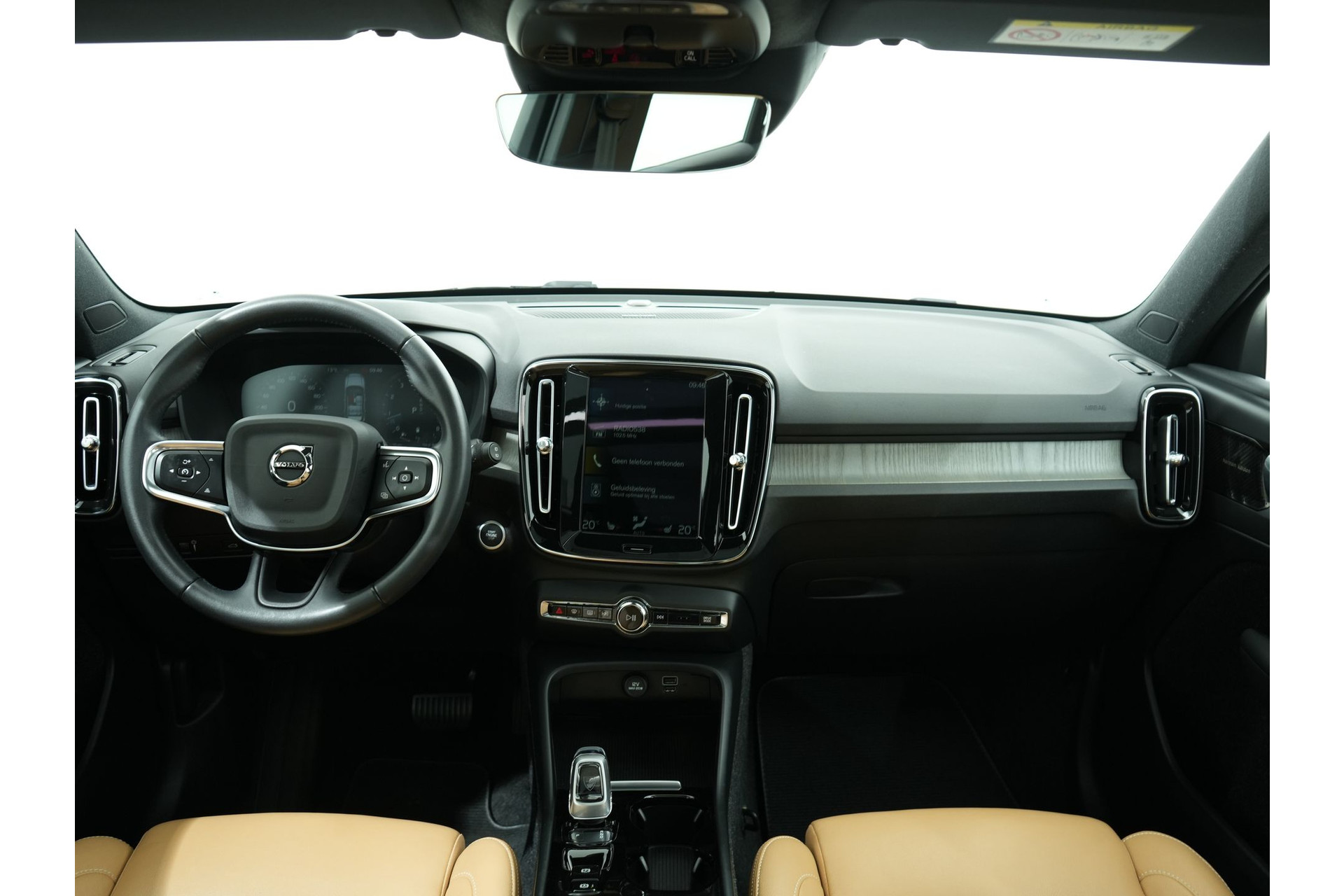 Volvo XC40 2.0 B4 198PK INSCRIPTION 50100543-1.jpg | Hvauto.nl