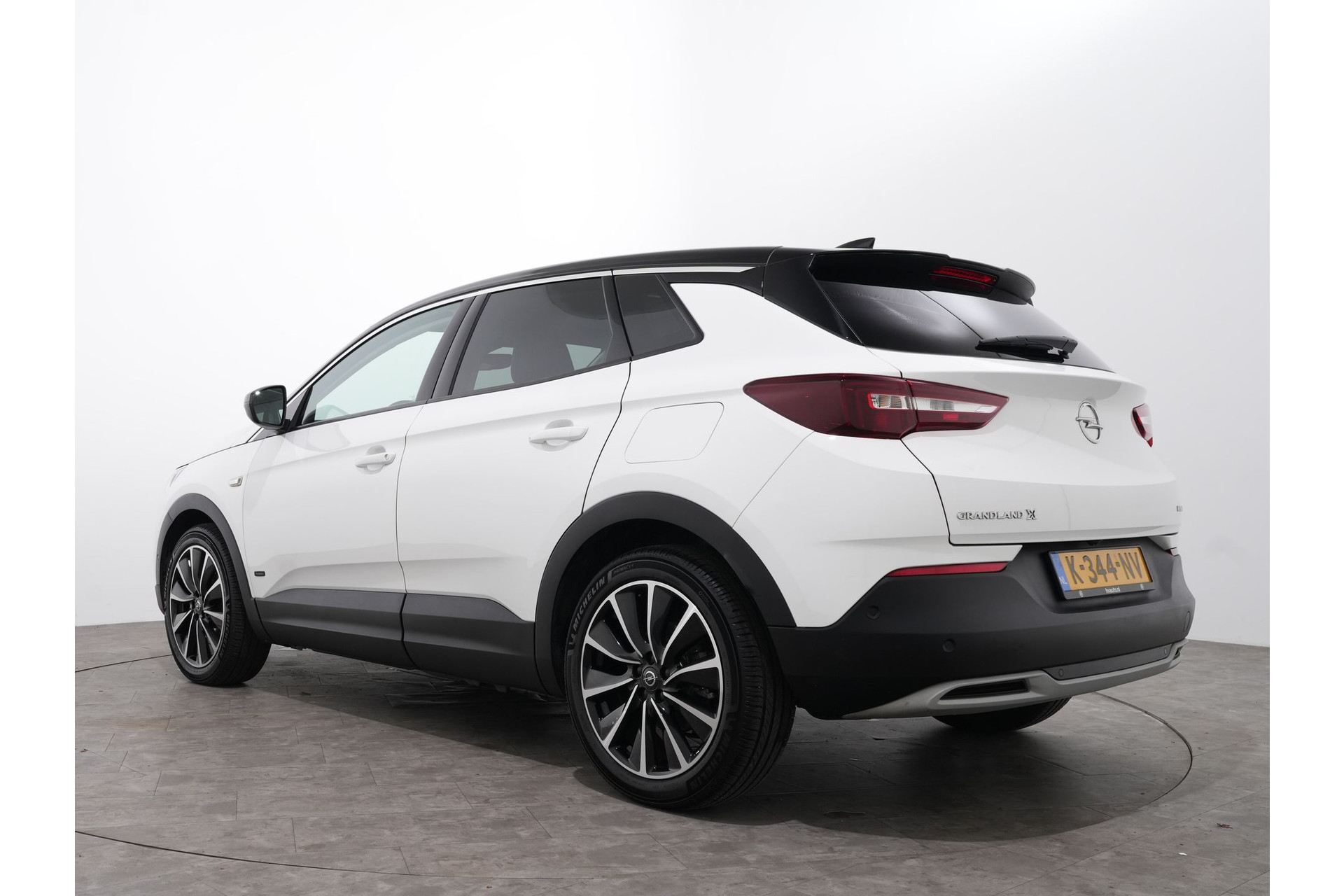 Opel Grandland X 1.6 HYBRIDE 225PK ULTIMATE AUT8 50333035-2.jpg | Hvauto.nl