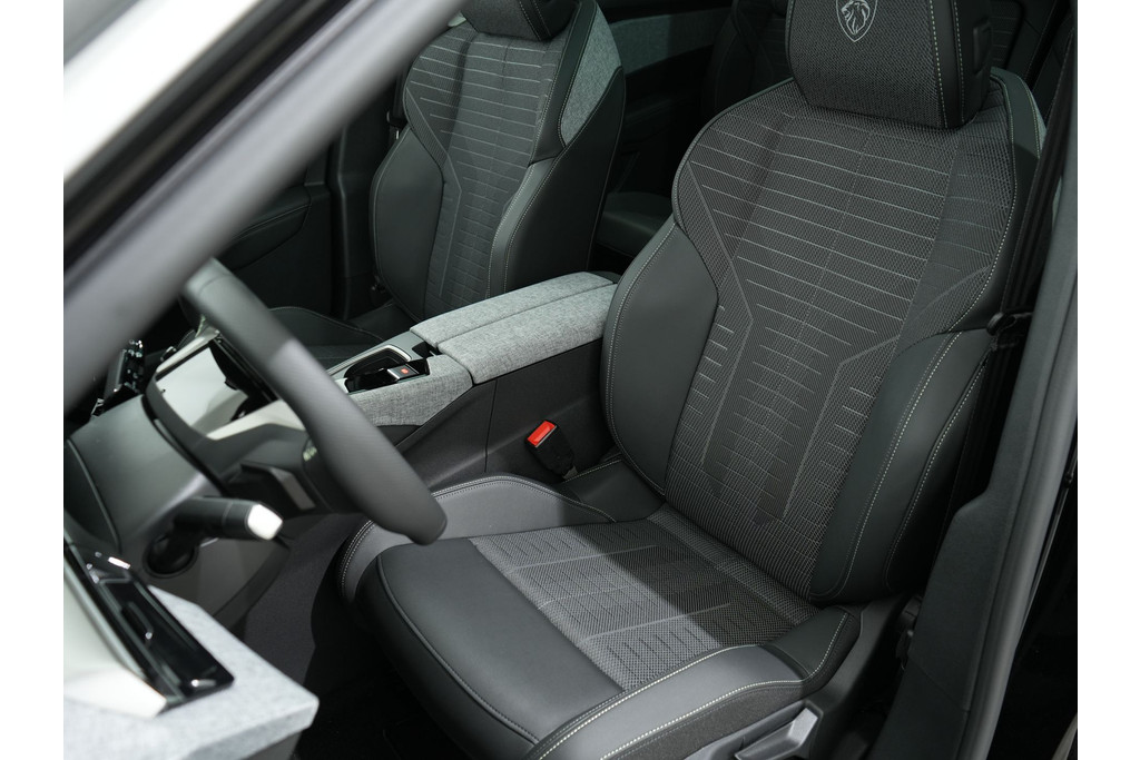 Peugeot 5008 1.2 HYBRID 145PK GT E-DCS6 7-PERS 51367918-3.jpg | Hvauto.nl
