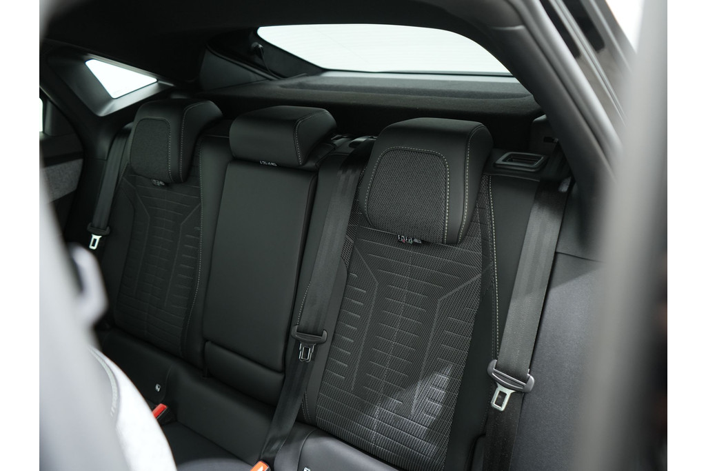 Peugeot 3008 1.2 HYBRID 145PK GT E-DCS6 52591037-4.jpg | Hvauto.nl