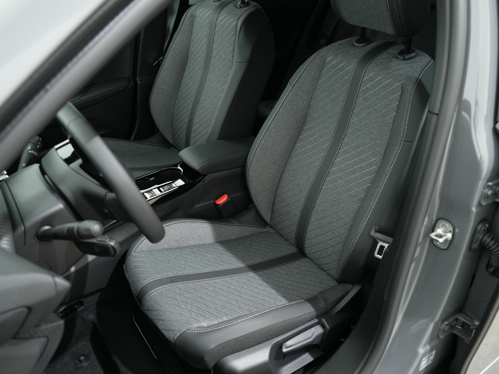 Peugeot 2008 1.2 HYBRID 145PK ALLURE E-DCS6 54186012-3.jpg | Hvauto.nl