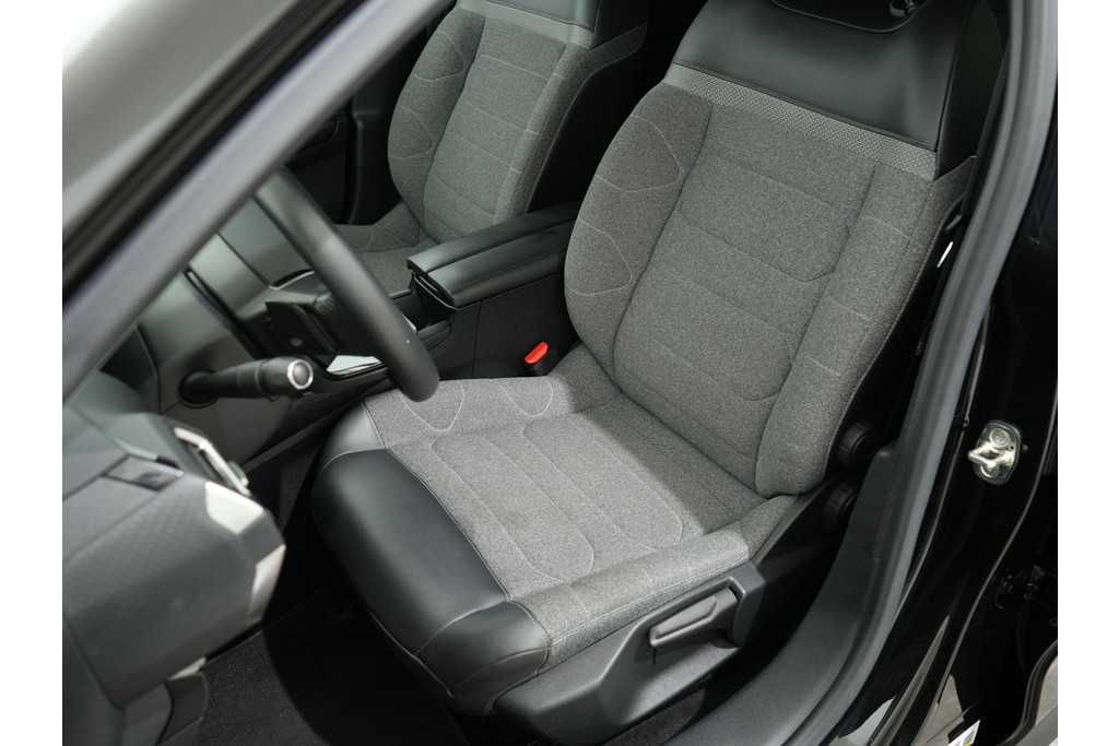 Citroën C5 X 1.2 TURBO 130PK BUSINESS EAT8 54478768-3.jpg | Hvauto.nl