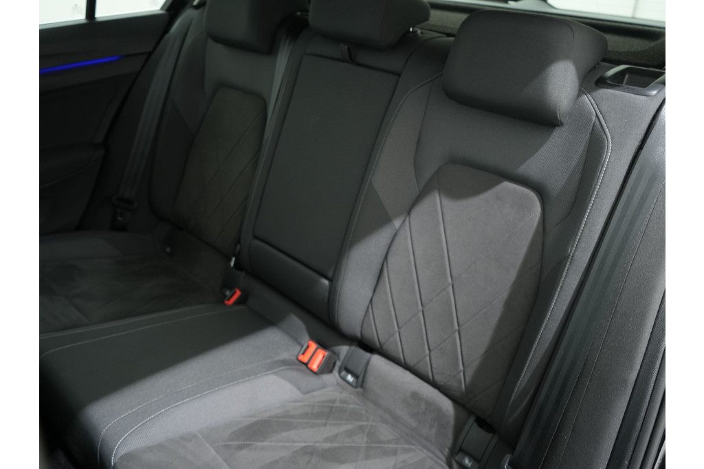Volkswagen Golf 1.5 TSI 130PK STYLE 54881916-4.jpg | Hvauto.nl
