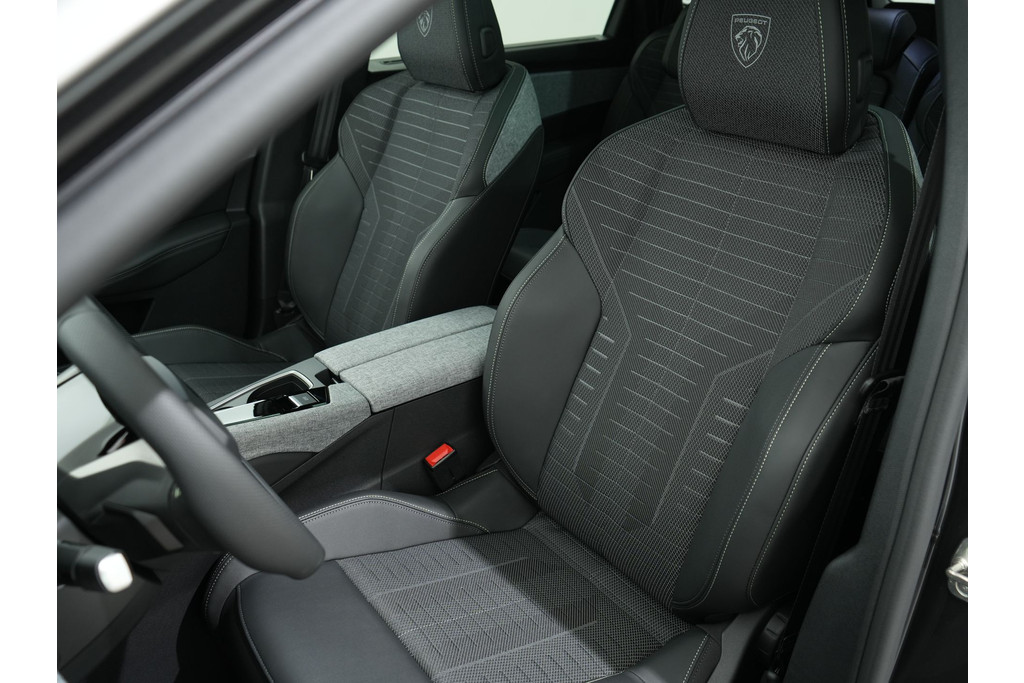 Peugeot 5008 1.2 HYBRID 145PK GT E-DCS6 7-PERS 55351406-3.jpg | Hvauto.nl