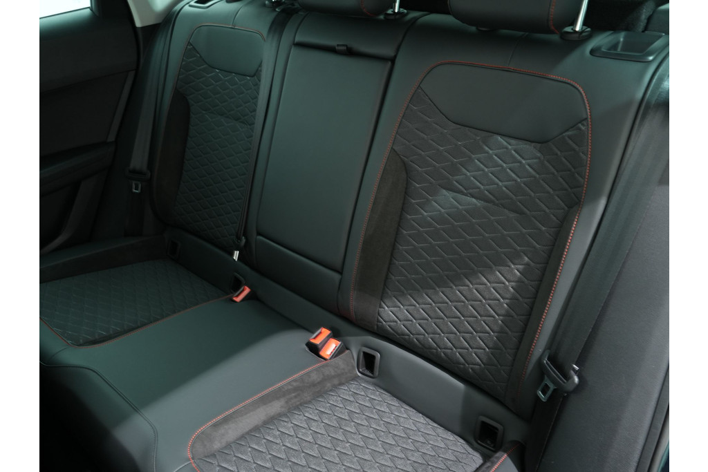 SEAT Ateca 1.5 TSI 150 PK FR DSG7 55416053-4.jpg | Hvauto.nl