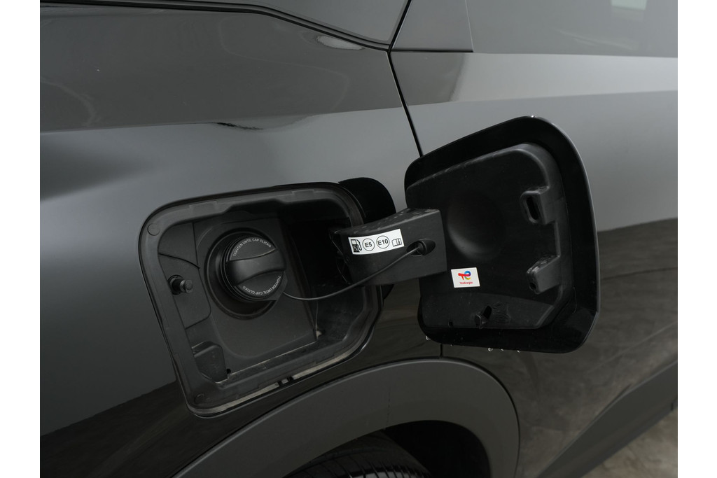 Peugeot 3008 1.2 HYBRID 145PK GT E-DCS6 55502034-24.jpg | Hvauto.nl