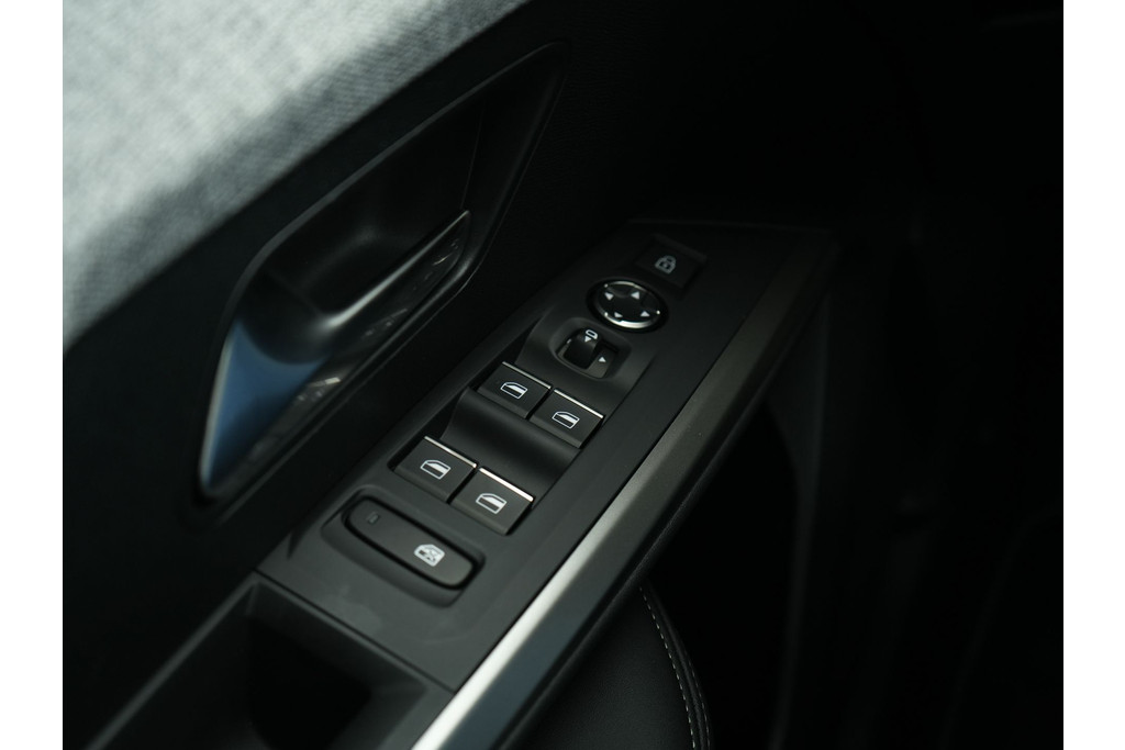 Peugeot 3008 1.2 HYBRID 145PK GT E-DCS6 55502034-28.jpg | Hvauto.nl