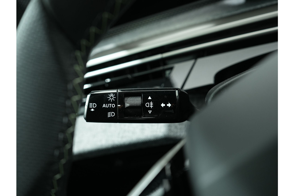Peugeot 3008 1.2 HYBRID 145PK GT E-DCS6 55502034-31.jpg | Hvauto.nl