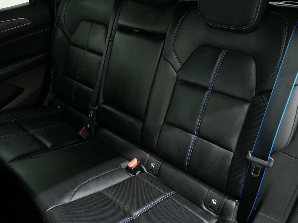 Renault Arkana 1.3 TCE 140PK ESPRIT ALPINE EDC 55544150-4.jpg | Hvauto.nl
