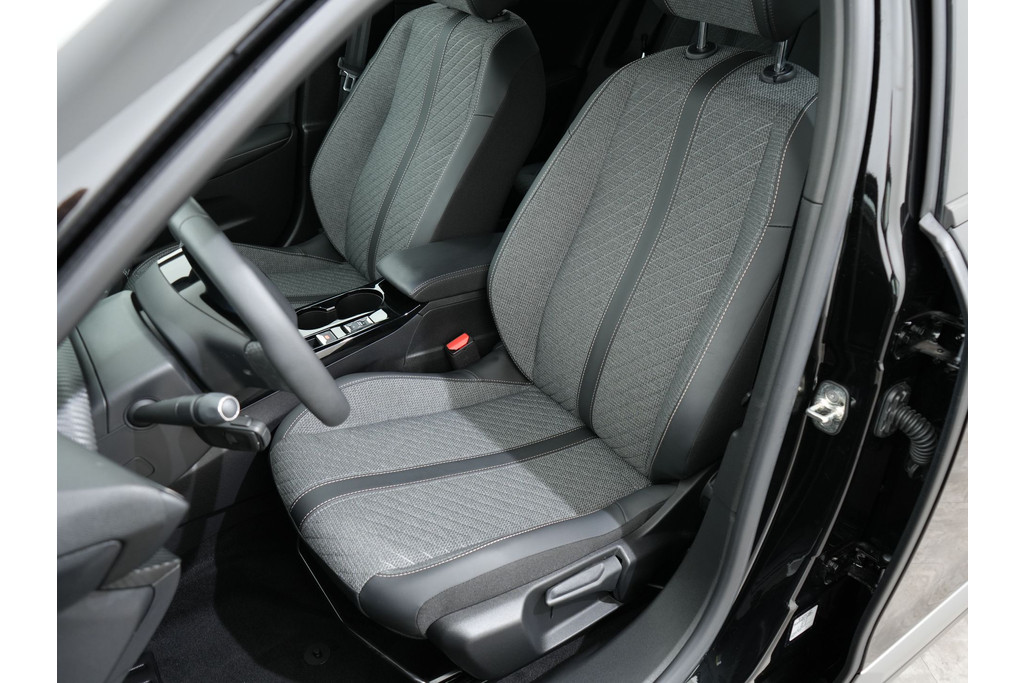 Peugeot 2008 1.2 HYBRID 145PK ALLURE E-DCS6 55758072-3.jpg | Hvauto.nl
