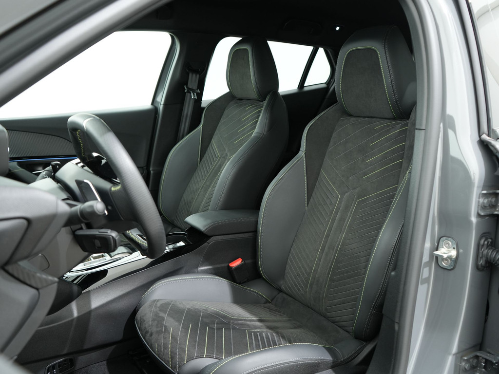 Peugeot 2008 1.2 HYBRID 145PK GT E-DCS6 55812069-3.jpg | Hvauto.nl