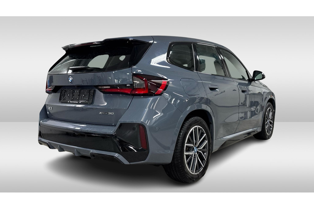 BMW iX1 XDRIVE30 M-SPORT 306PK PREMIUM PACK 67 KWH 55841604-2.jpg | Hvauto.nl