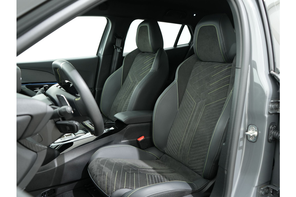 Peugeot 2008 1.2 HYBRID 145PK GT E-DCS6 55972127-3.jpg | Hvauto.nl